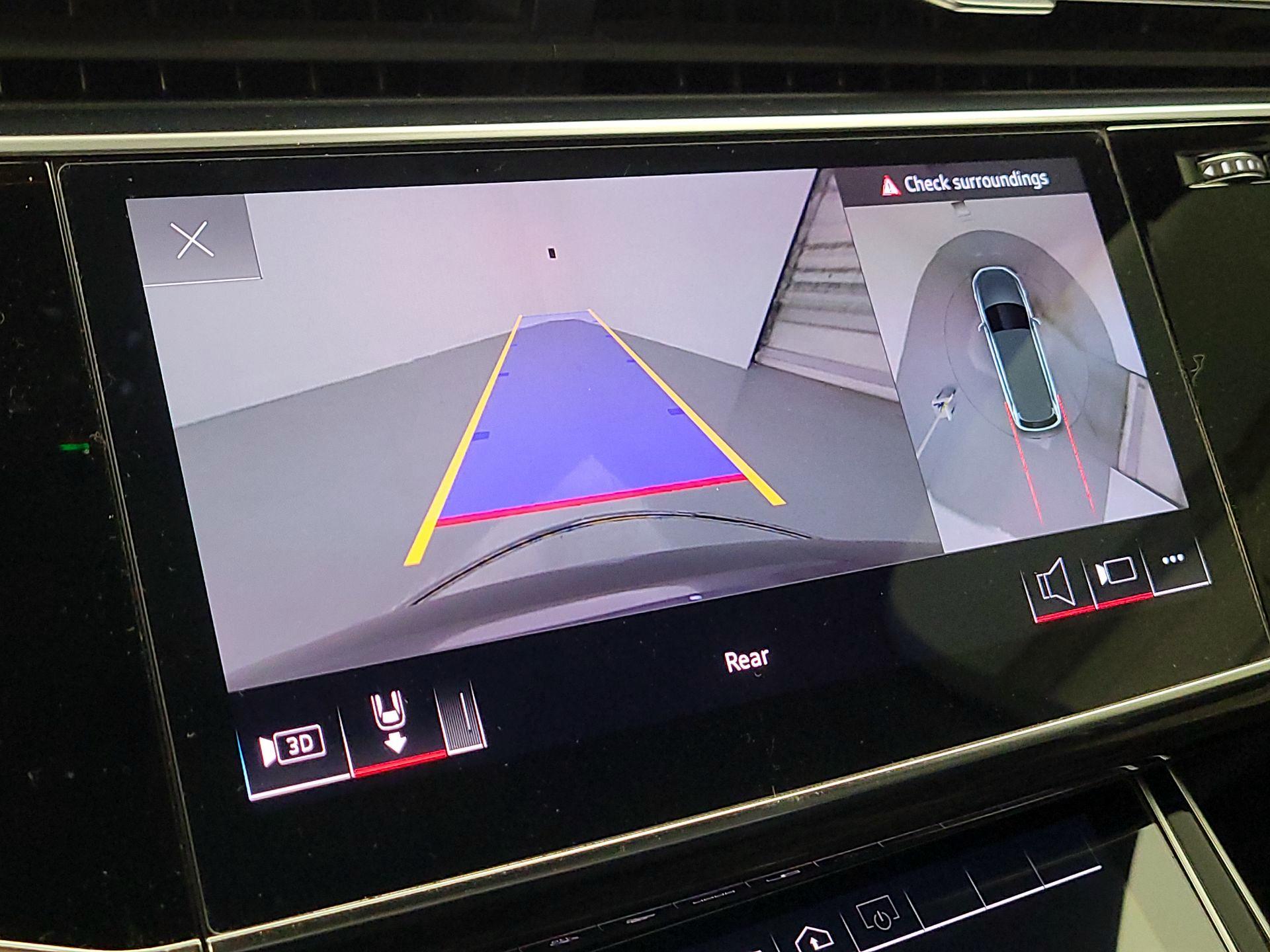 Thumbnail: 2021 Audi Q7 - 15