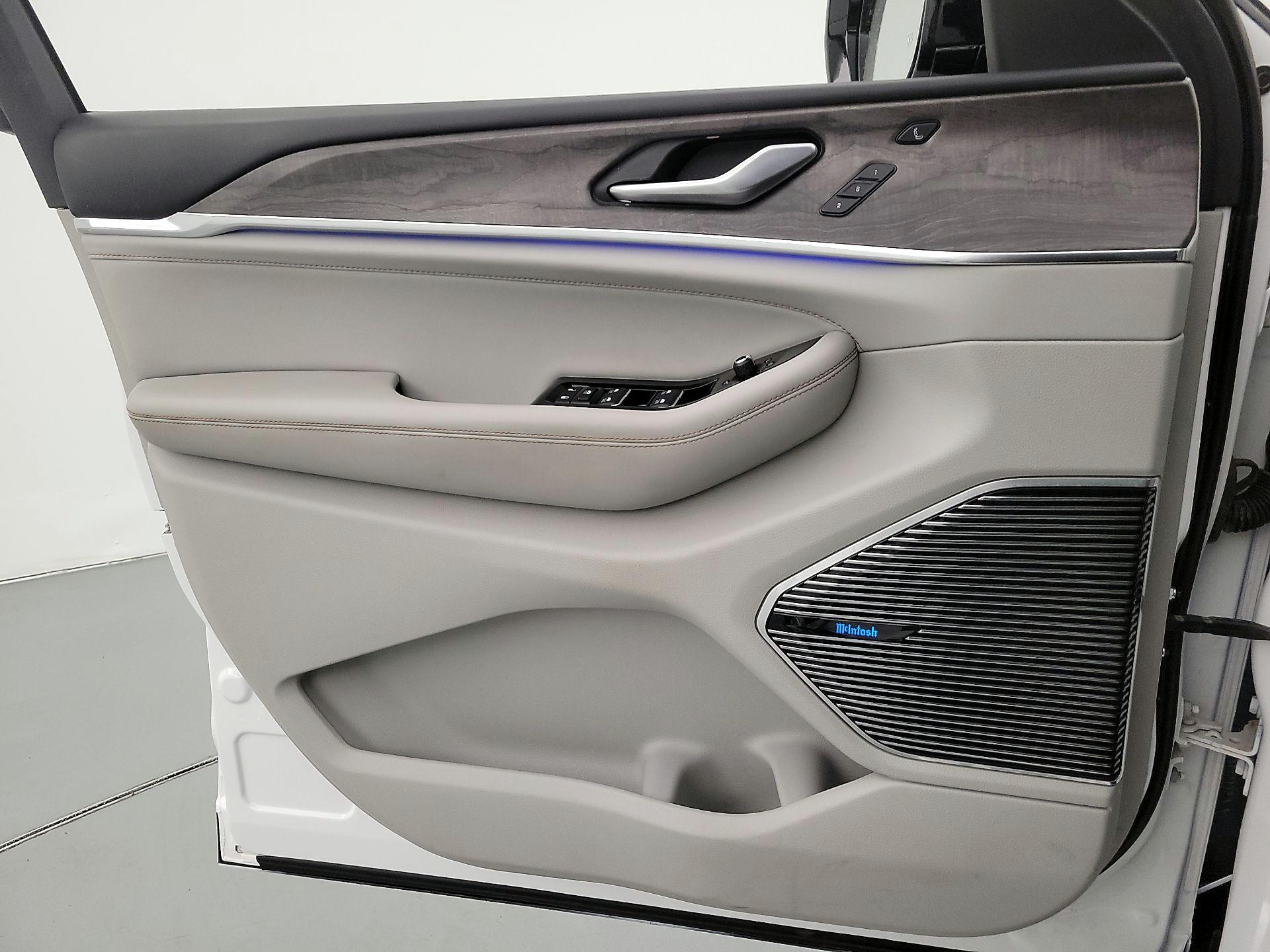 Thumbnail: 2023 Jeep Grand Cherokee - 12