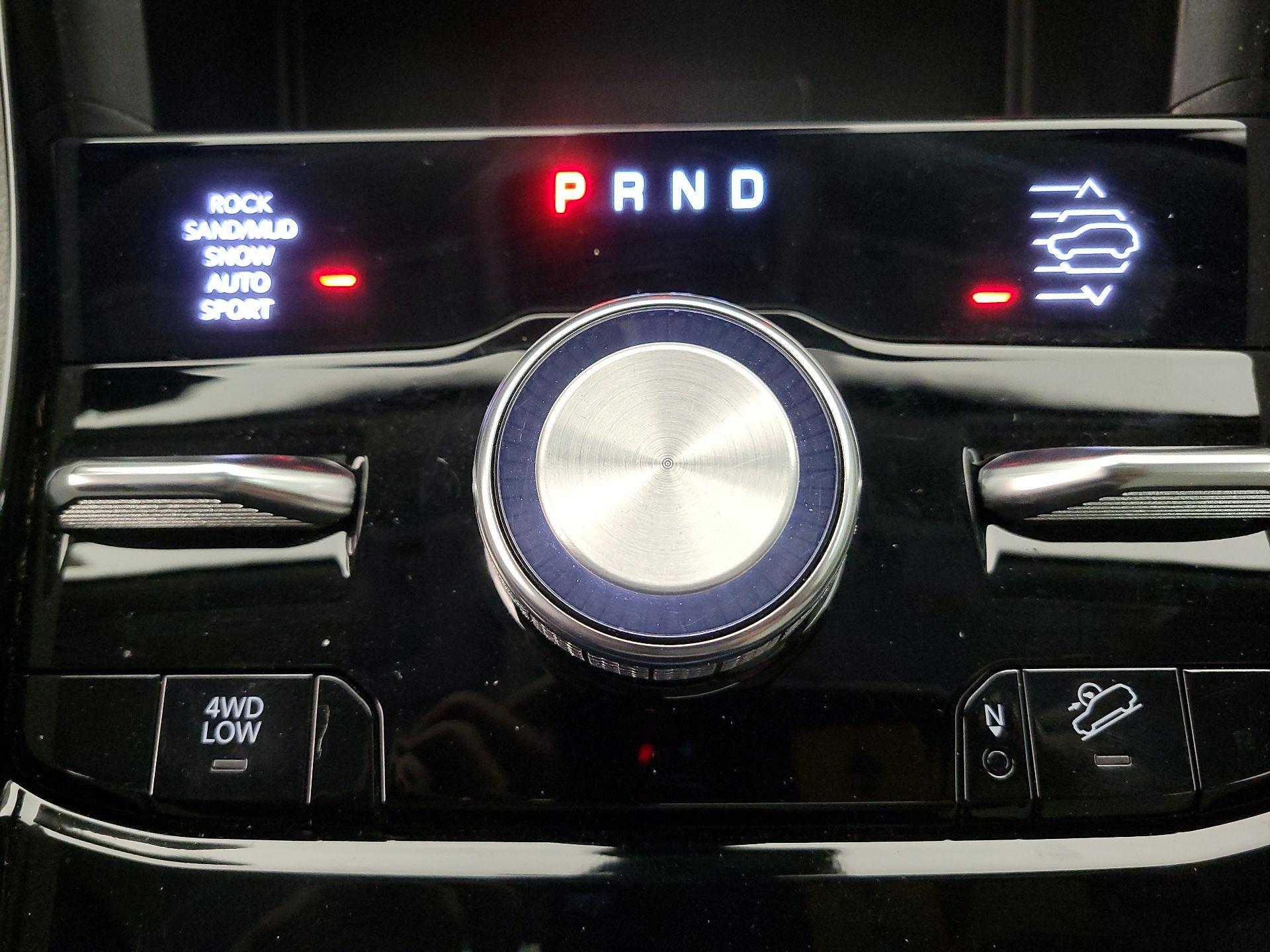 Thumbnail: 2023 Jeep Grand Cherokee - 18