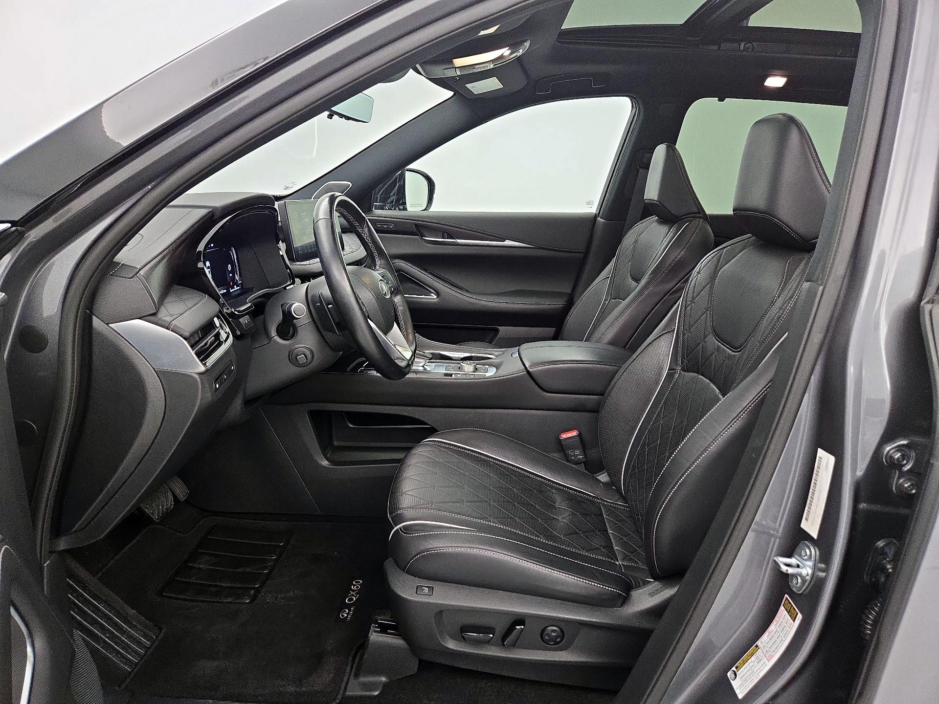 Thumbnail: 2022 INFINITI QX60 - 11