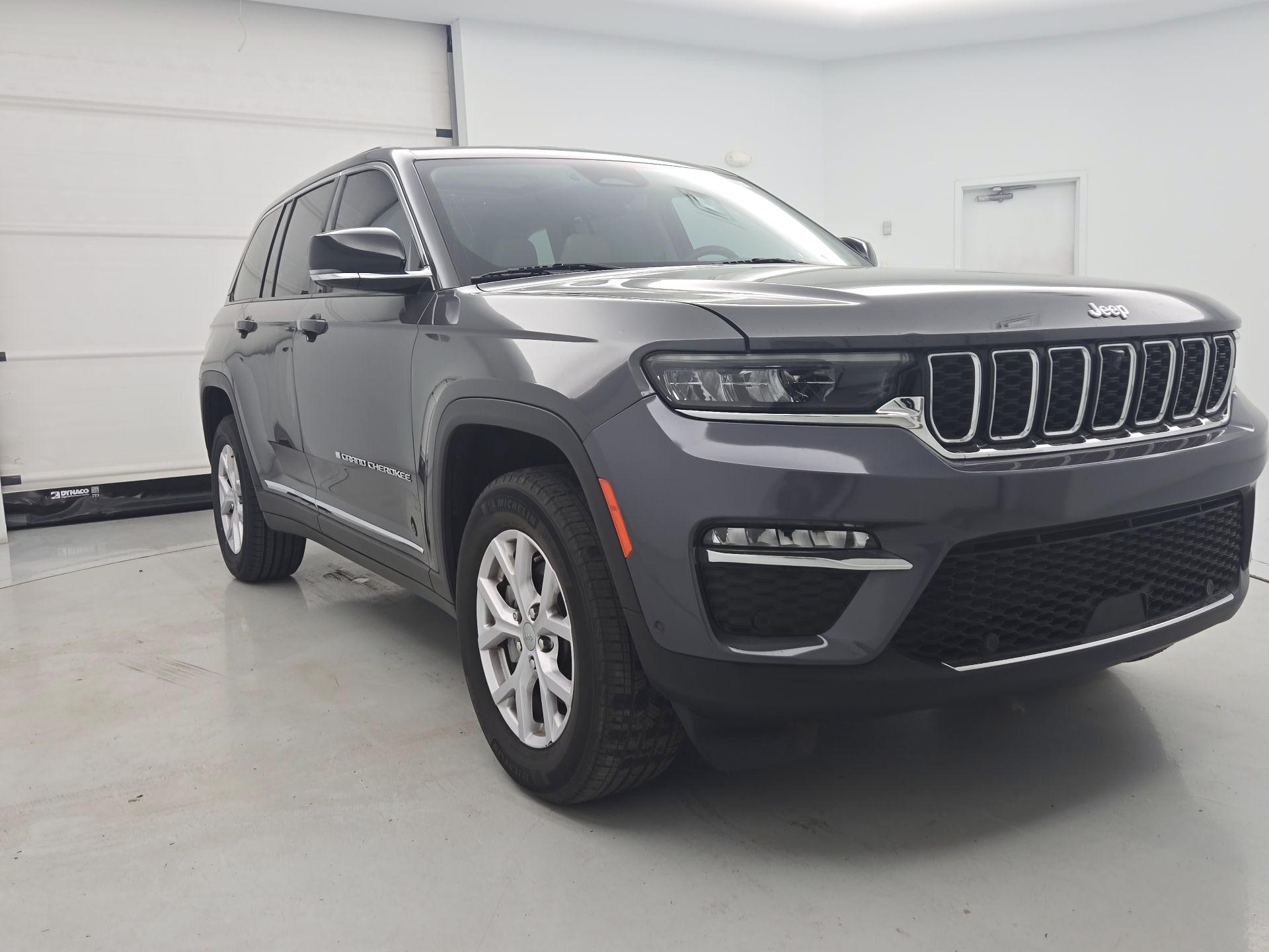 Thumbnail: 2022 Jeep Grand Cherokee - 1