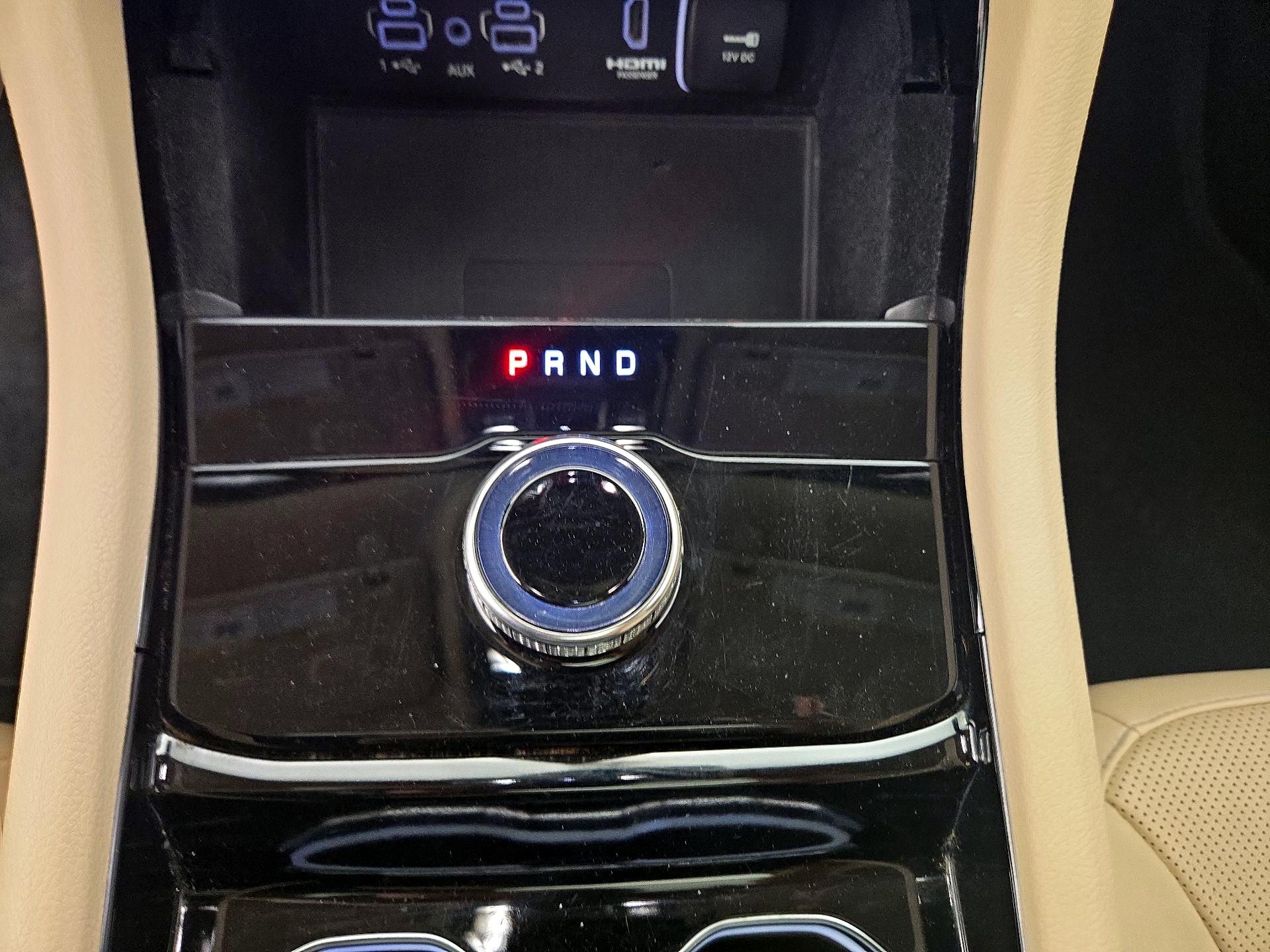Thumbnail: 2022 Jeep Grand Cherokee - 16