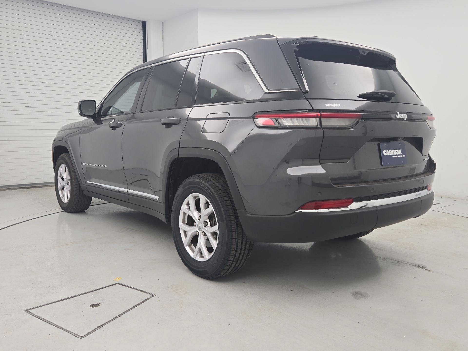 Thumbnail: 2022 Jeep Grand Cherokee - 7