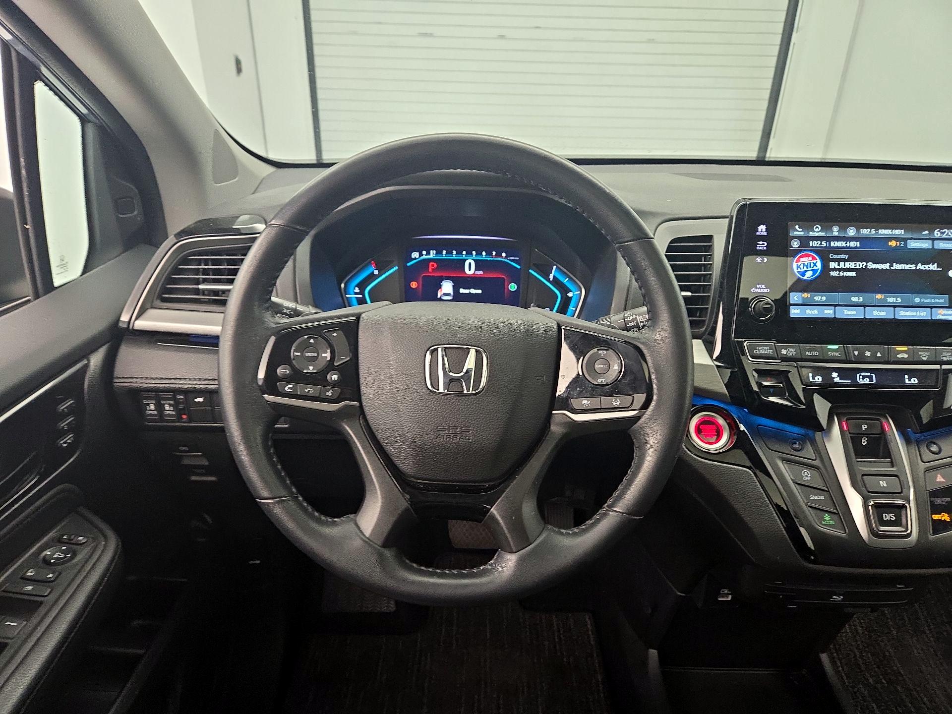 Thumbnail: 2023 Honda Odyssey - 10