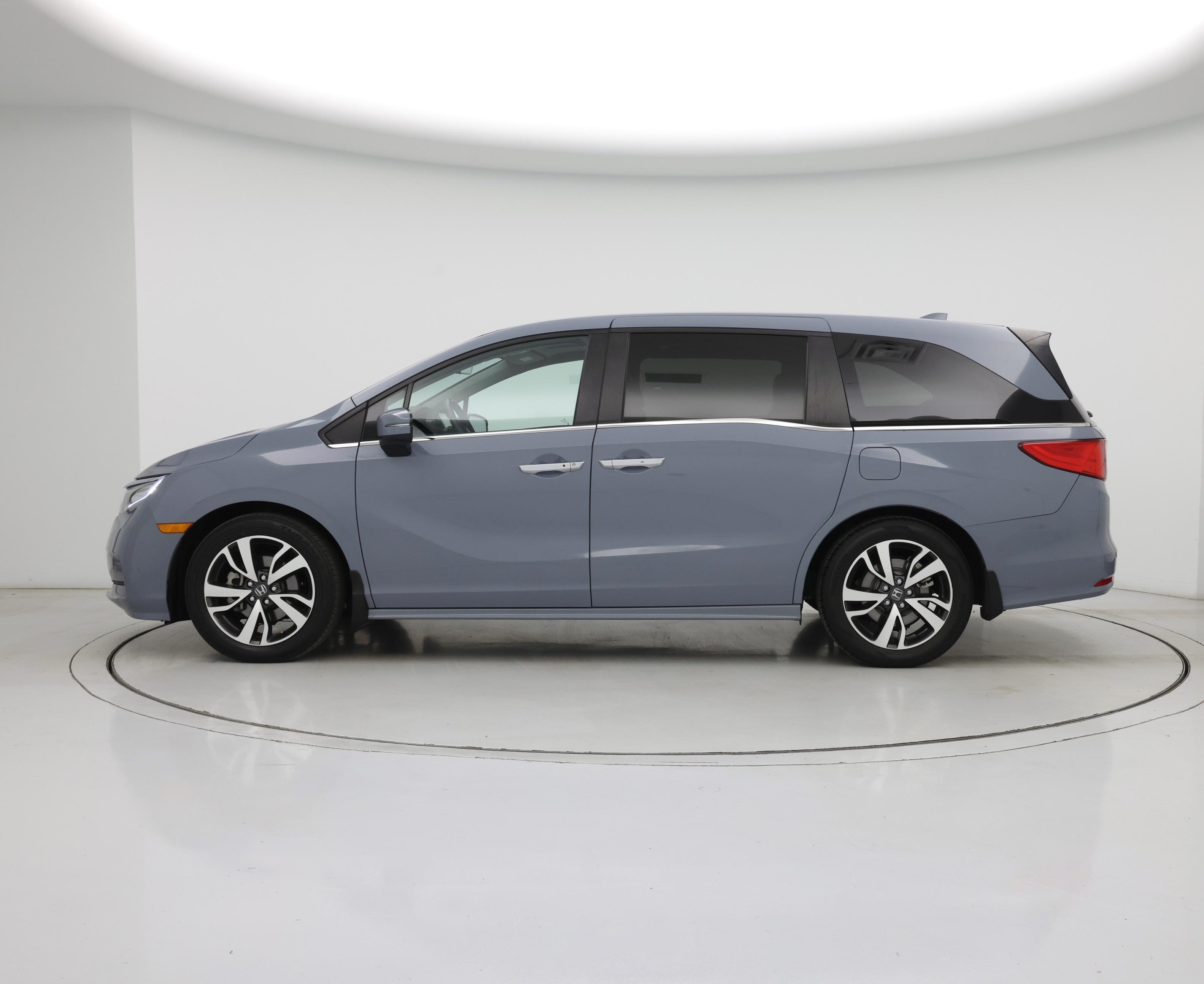 Thumbnail: 2023 Honda Odyssey - 3
