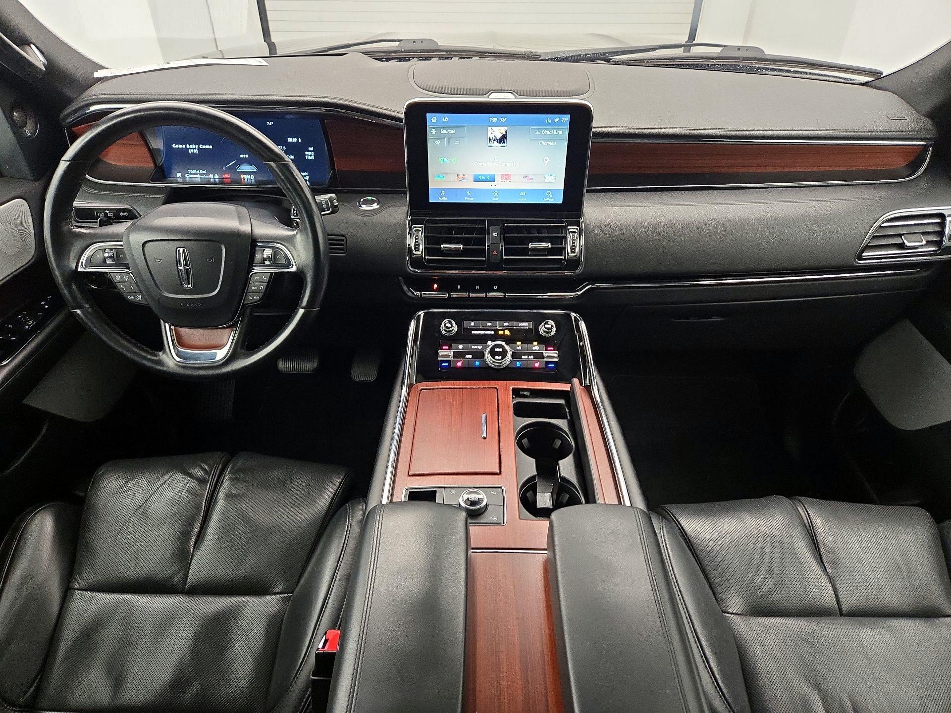 Thumbnail: 2021 Lincoln Navigator L - 9