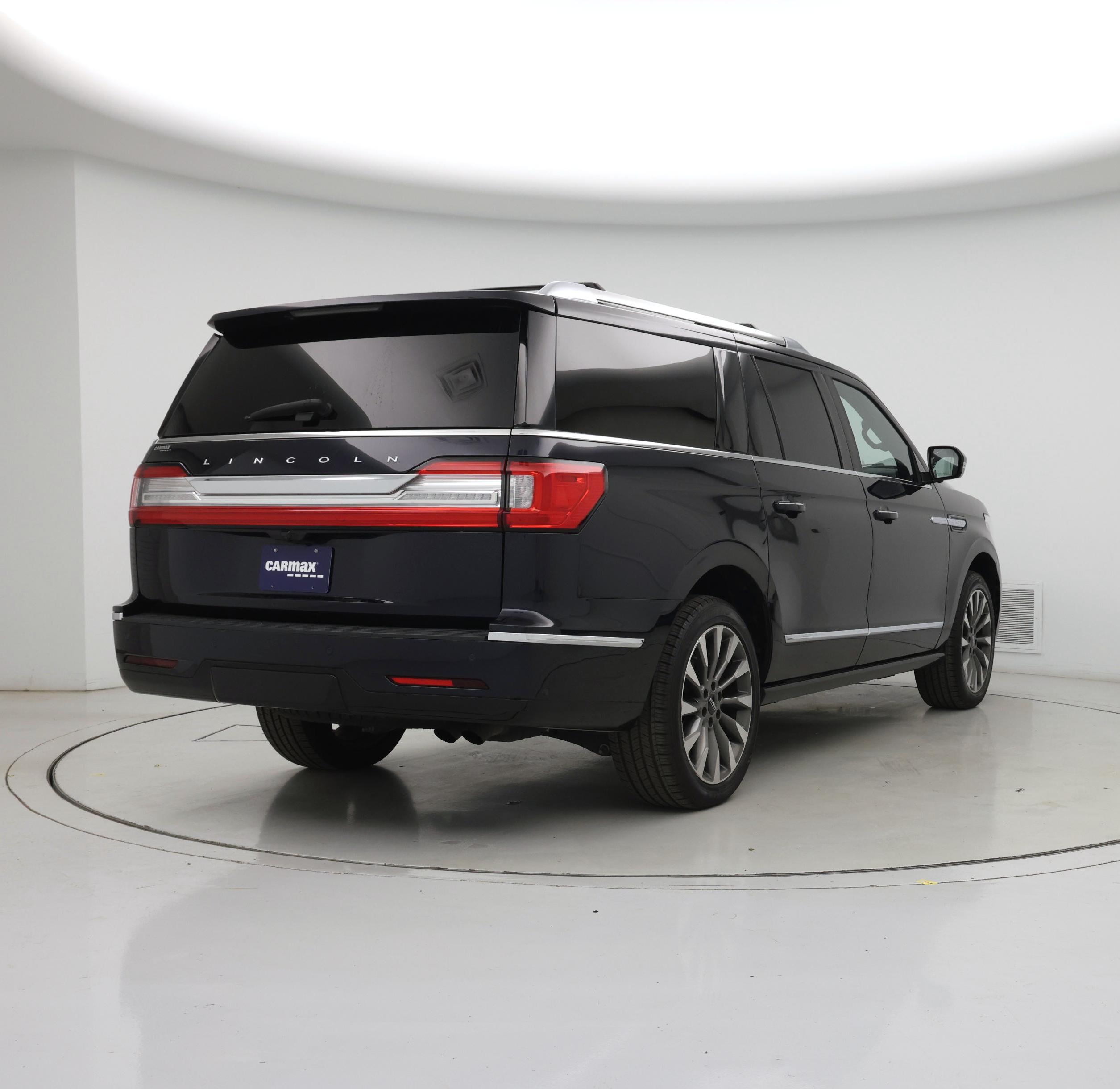 Thumbnail: 2021 Lincoln Navigator L - 8