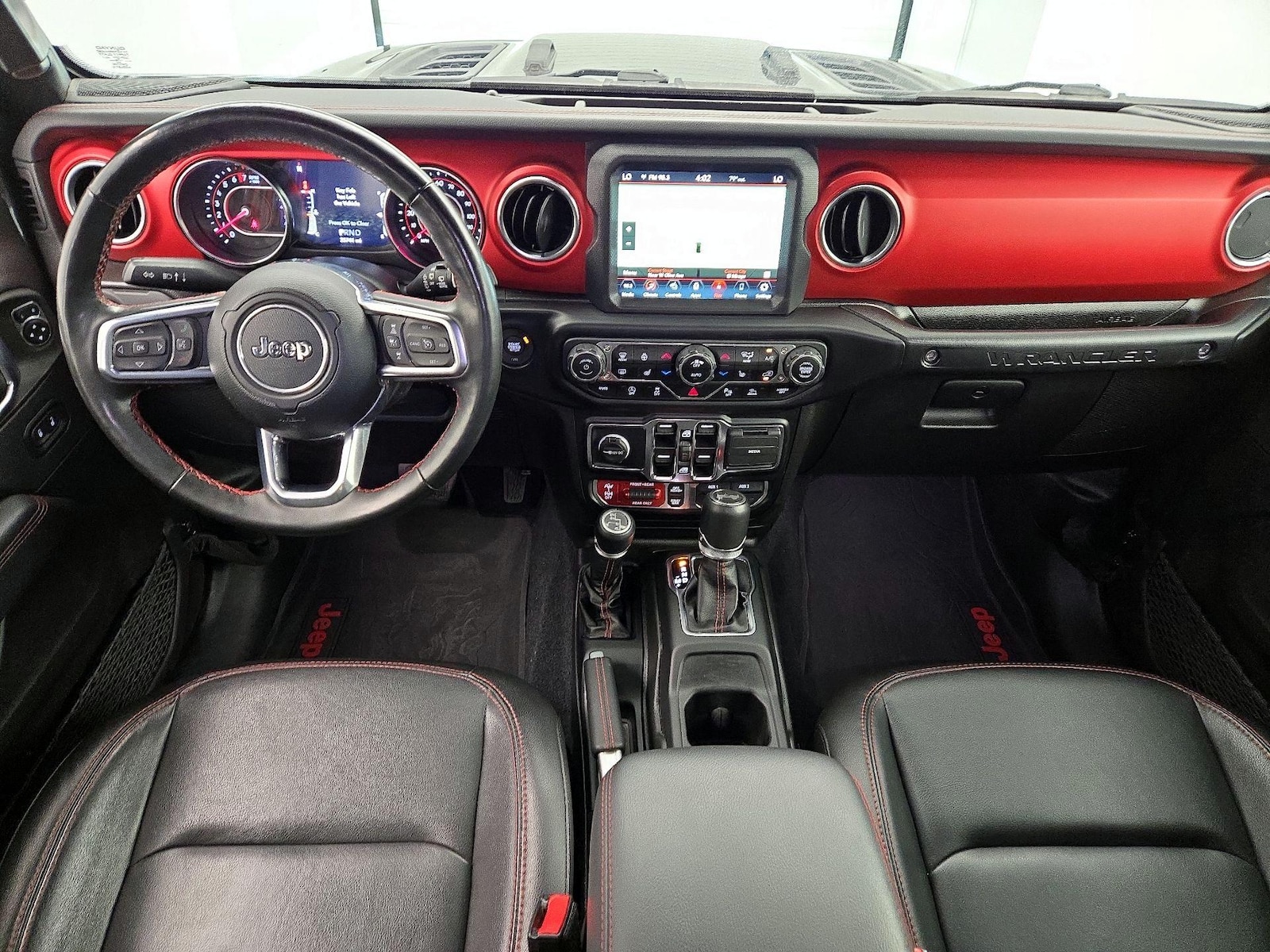Apple CarPlay® & Android Auto™