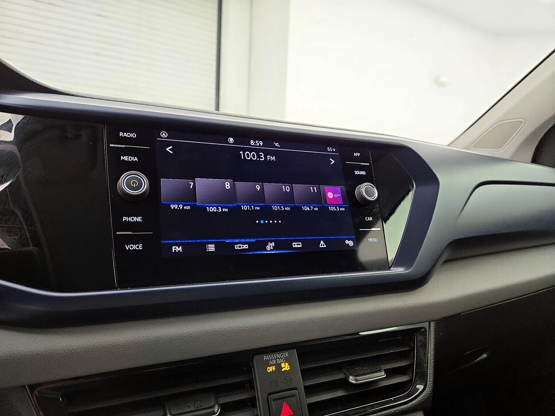 Thumbnail: 2023 Volkswagen Taos - 15