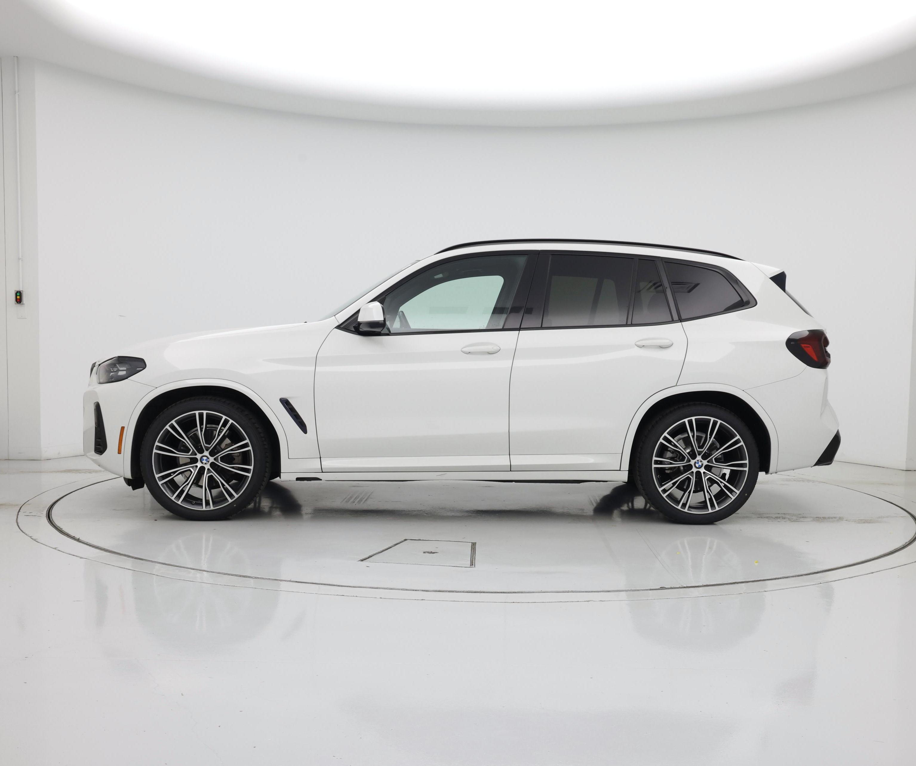 Thumbnail: 2022 BMW X3 - 3
