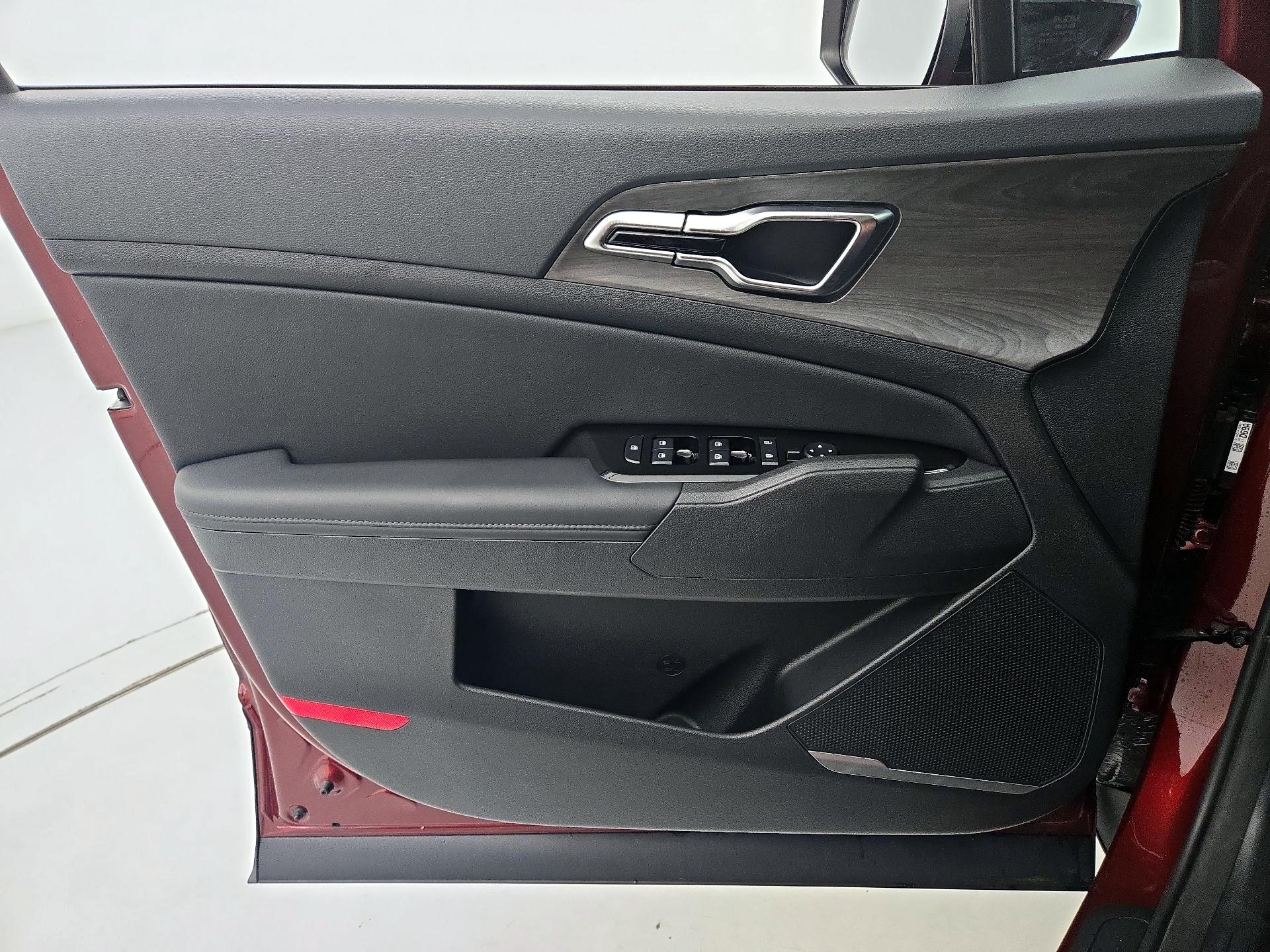 Thumbnail: 2024 Kia Sportage - 12