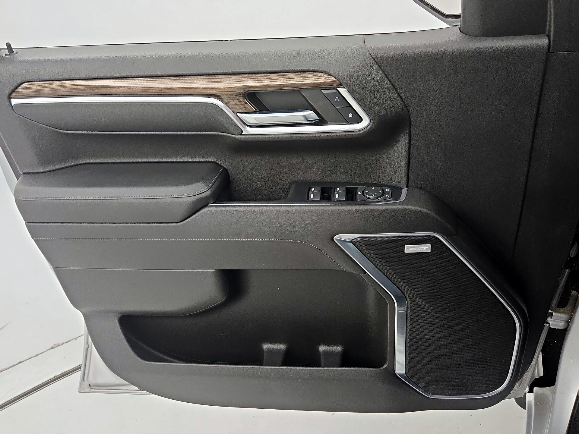 Thumbnail: 2022 Chevrolet Silverado 1500 - 12