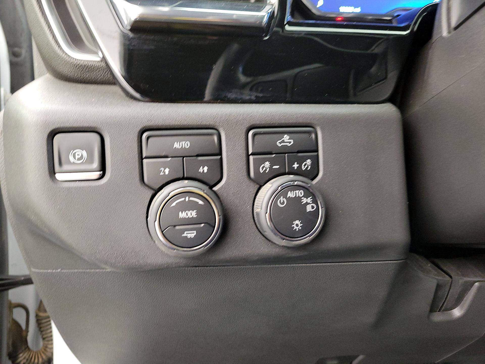 Thumbnail: 2023 Chevrolet Silverado 1500 - 13