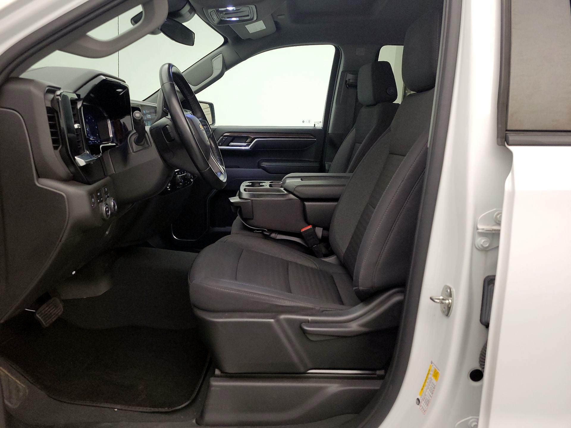 Thumbnail: 2023 Chevrolet Silverado 1500 - 11