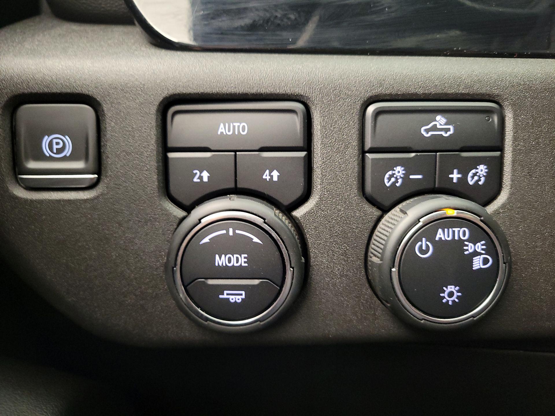 Thumbnail: 2023 Chevrolet Silverado 1500 - 13