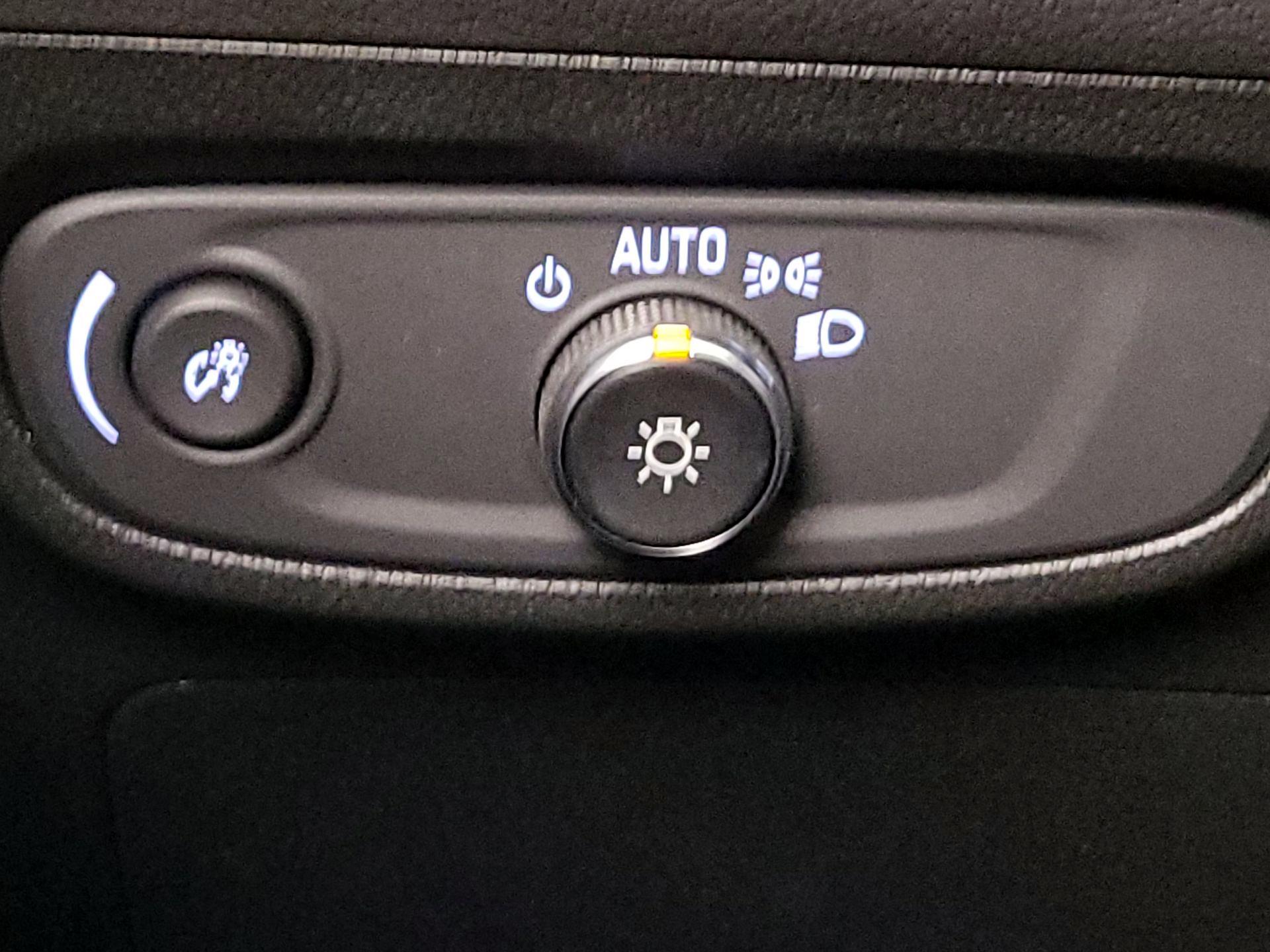 Thumbnail: 2025 Buick Encore GX - 13