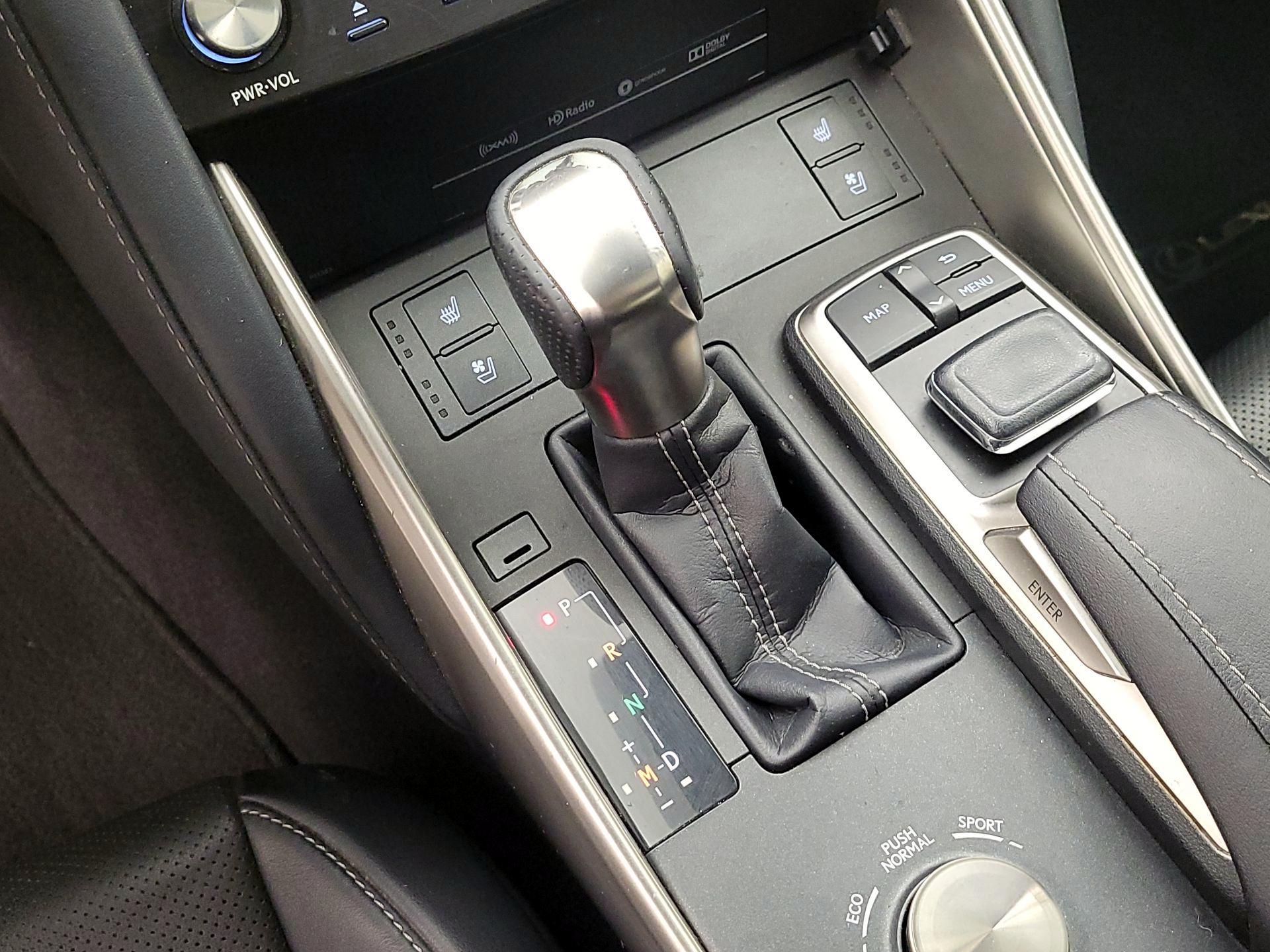 Thumbnail: 2017 Lexus IS - 17