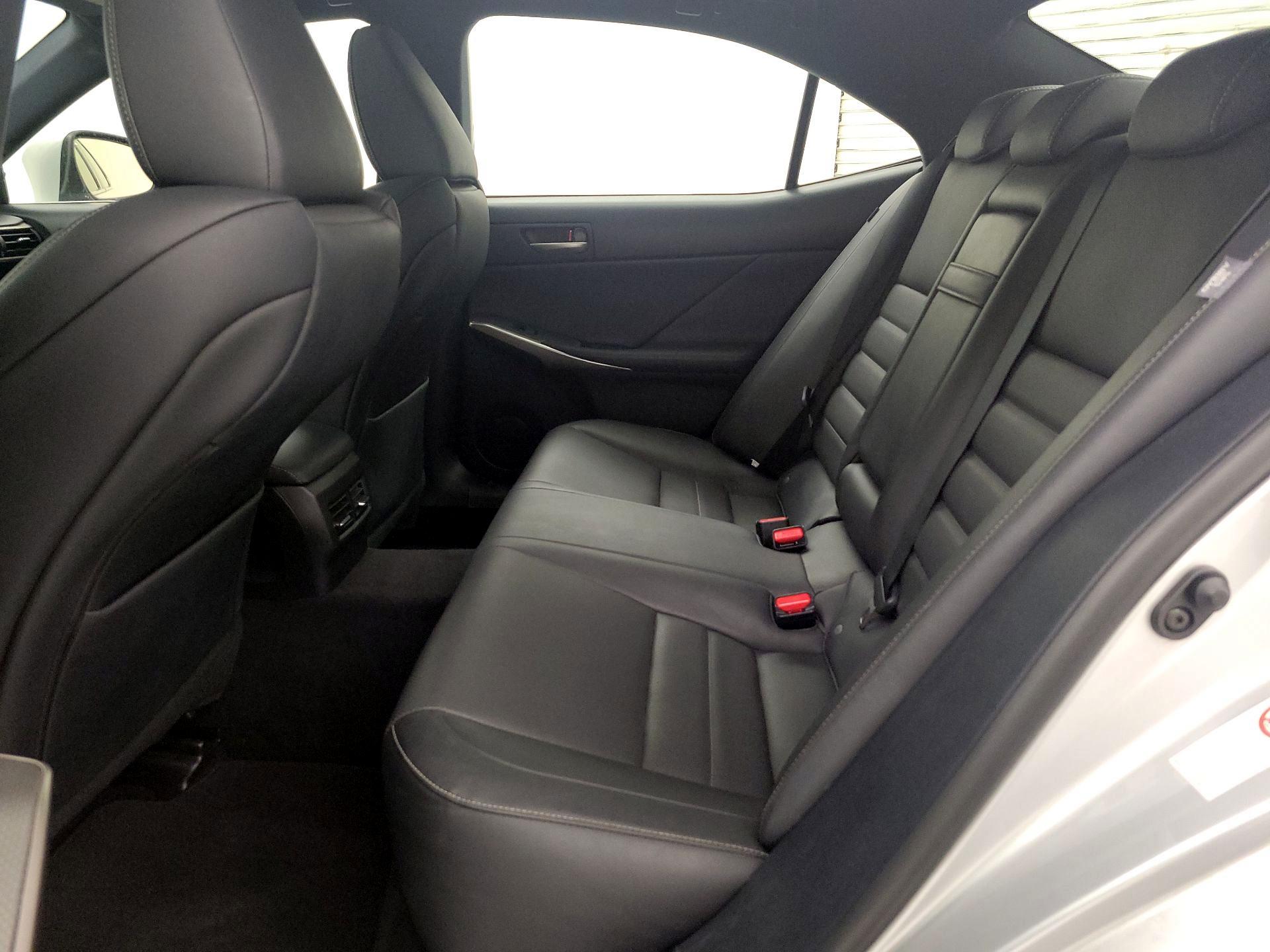 Thumbnail: 2017 Lexus IS - 20