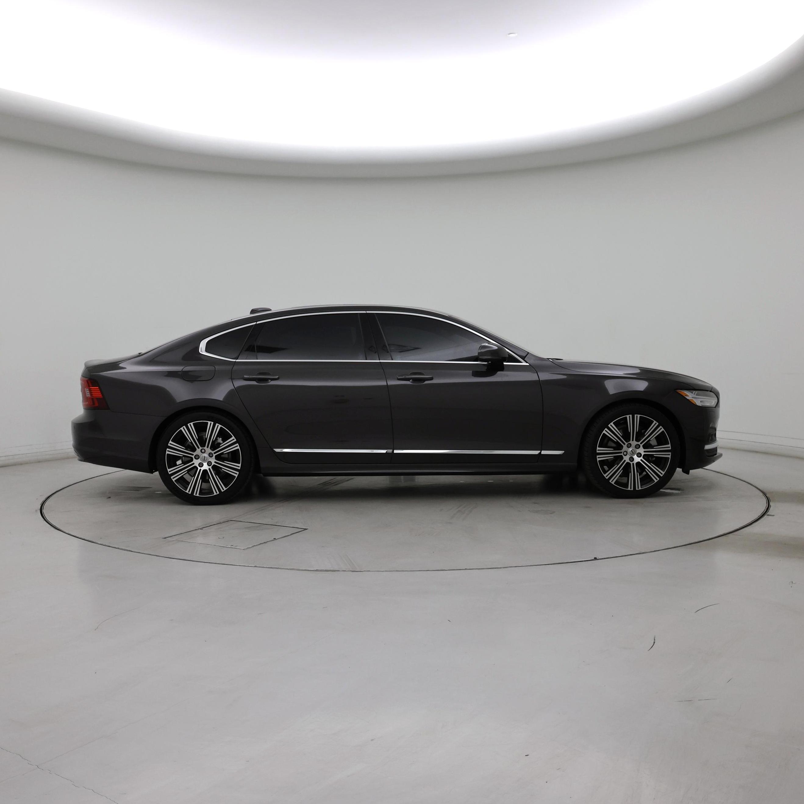 Thumbnail: 2023 Volvo S90 - 7