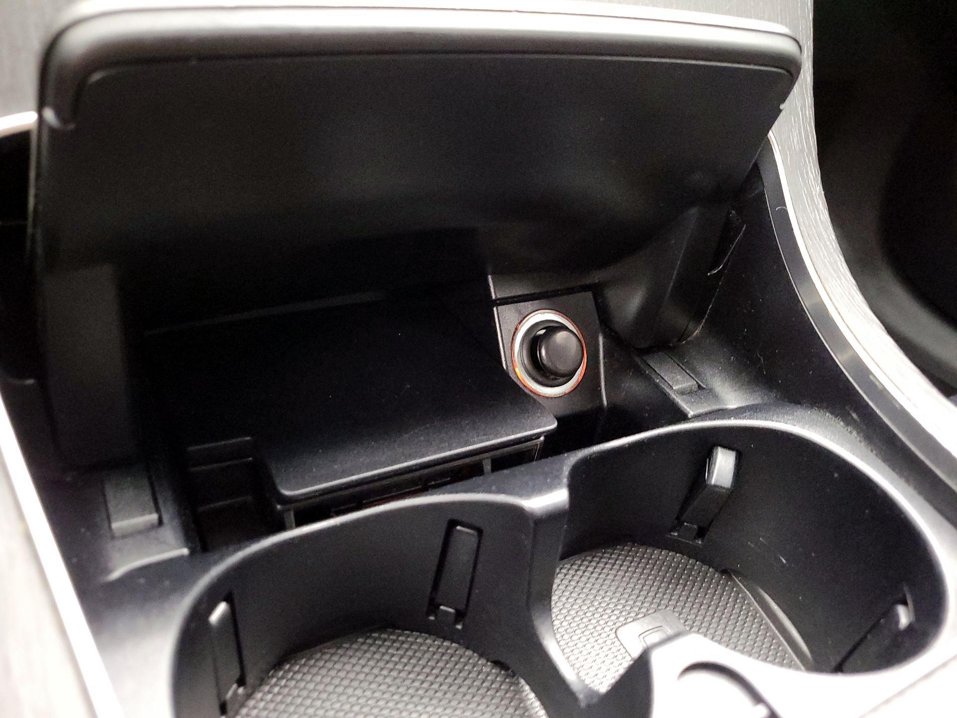 Thumbnail: 2021 Mercedes-Benz C-Class - 18