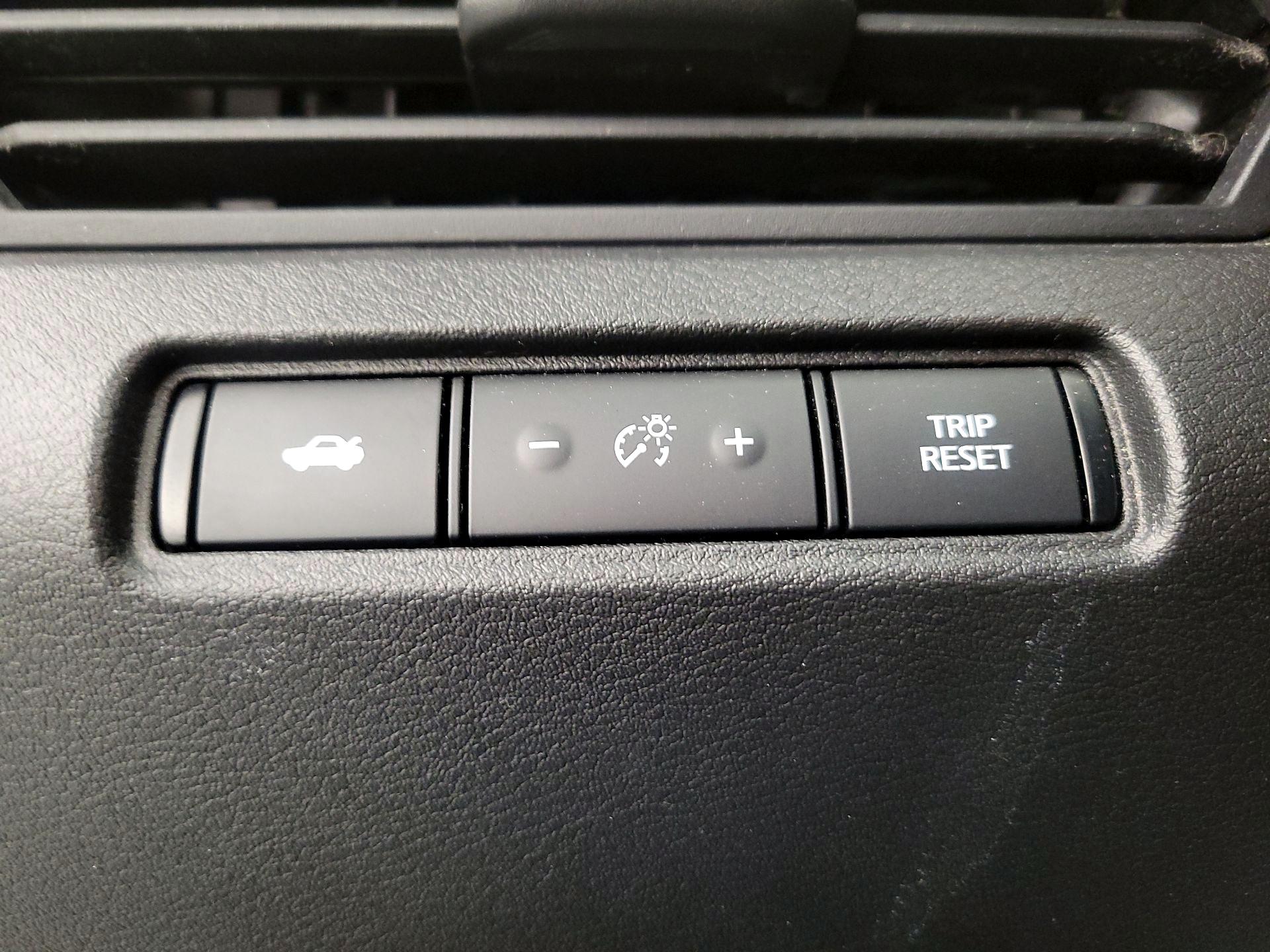 Thumbnail: 2019 Nissan Altima - 13