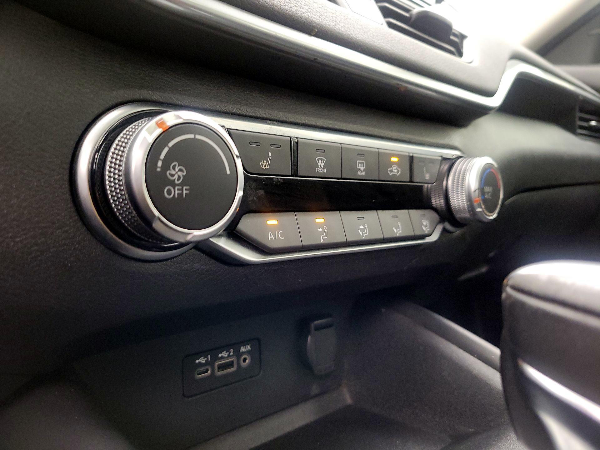 Thumbnail: 2019 Nissan Altima - 16