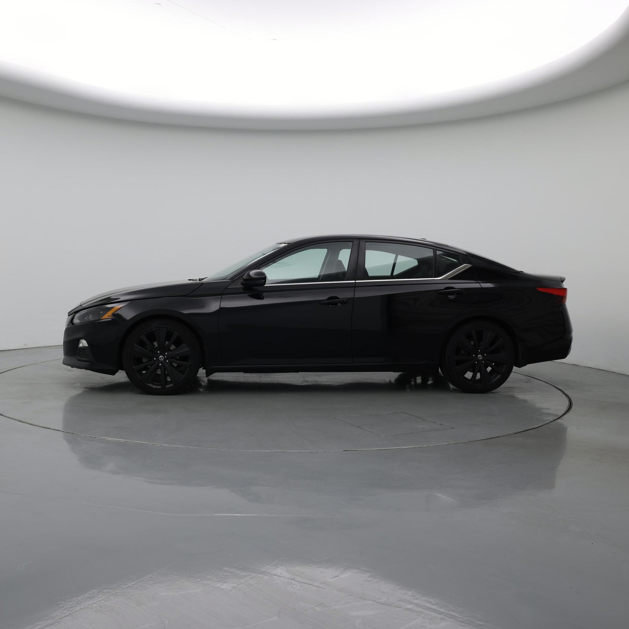 Thumbnail: 2019 Nissan Altima - 3