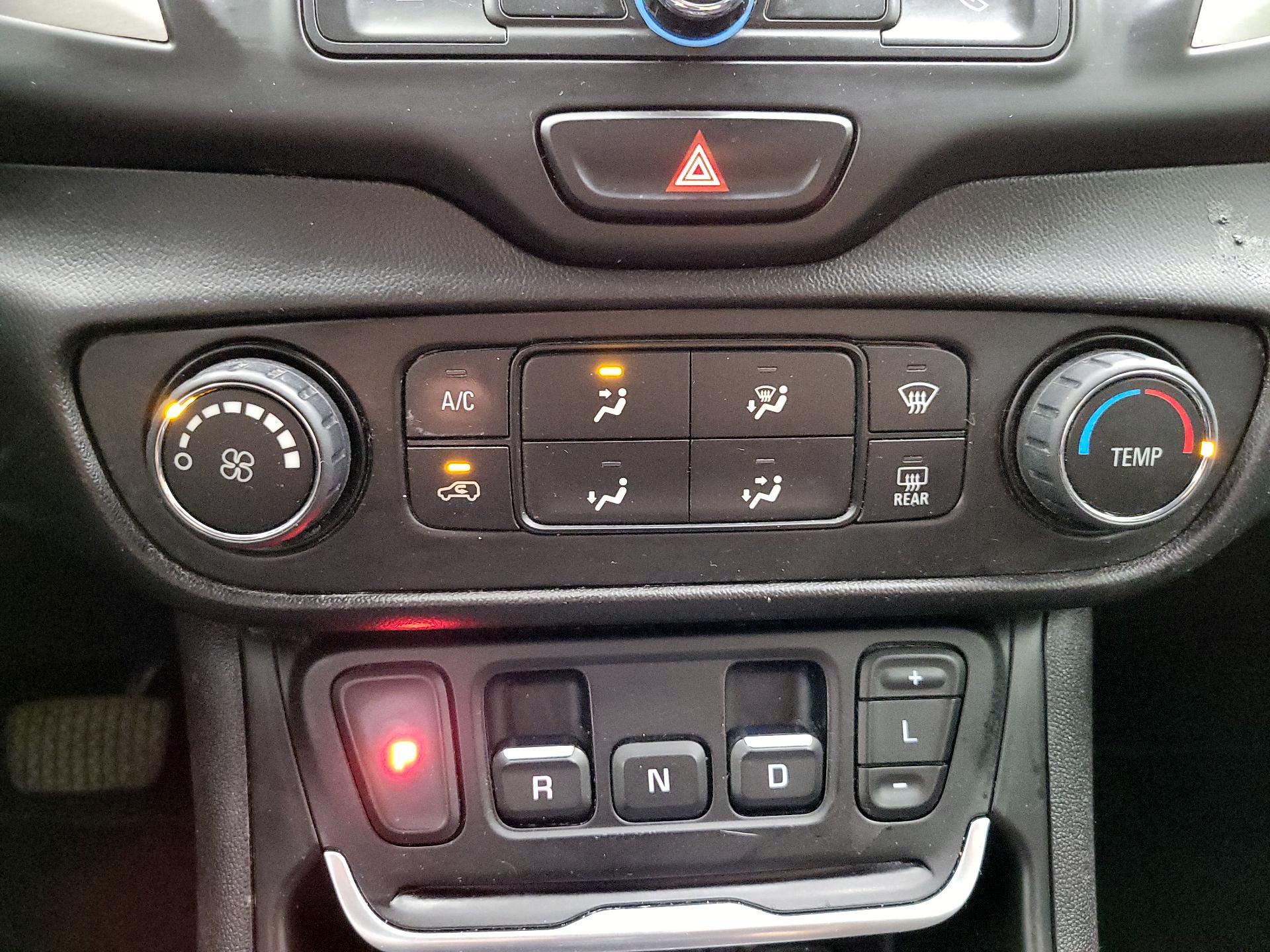 Thumbnail: 2019 GMC Terrain - 16