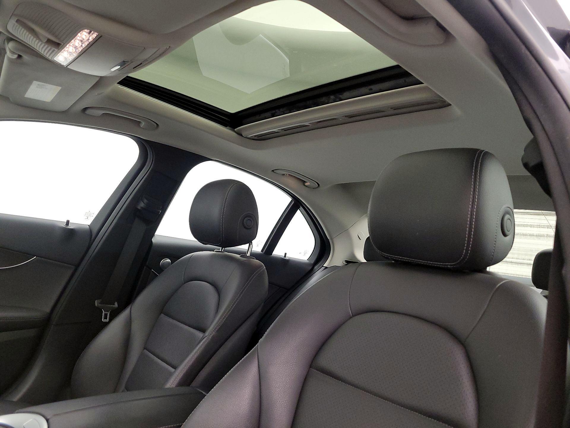 Thumbnail: 2020 Mercedes-Benz C-Class - 17