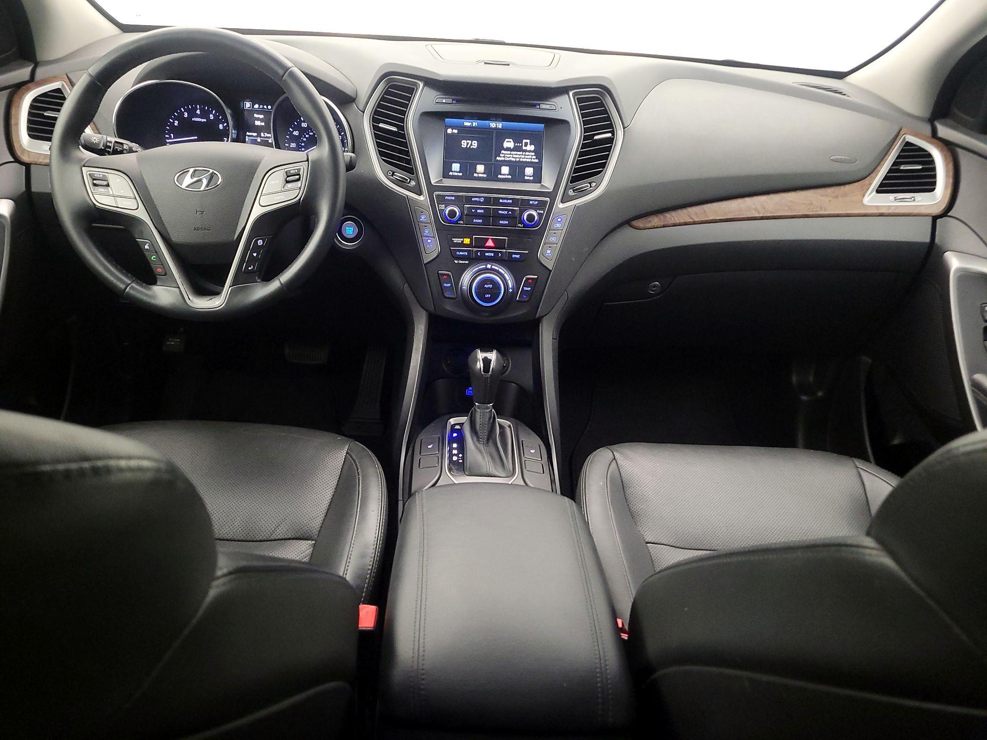 Thumbnail: 2017 Hyundai Santa Fe - 9