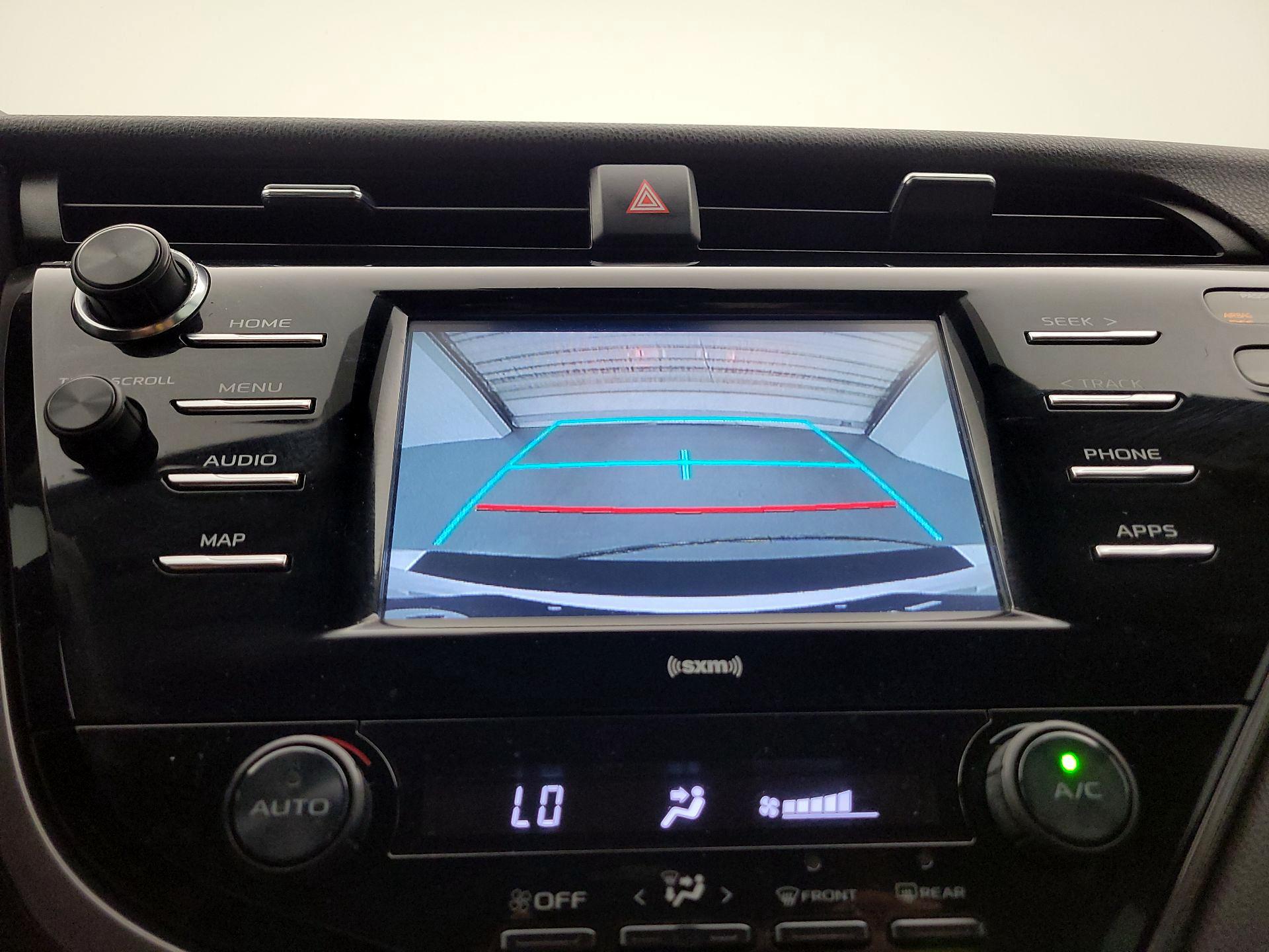 Thumbnail: 2020 Toyota Camry - 12