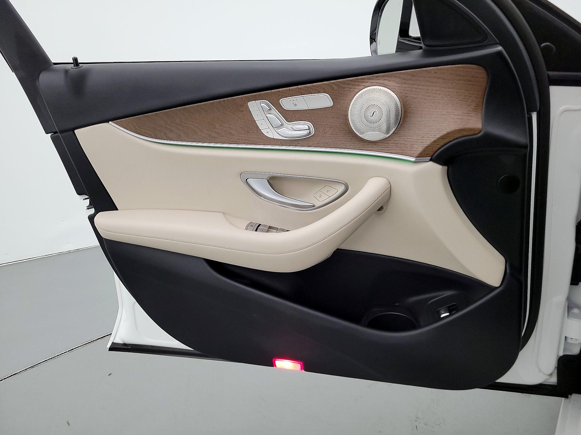 Thumbnail: 2022 Mercedes-Benz E-Class - 12