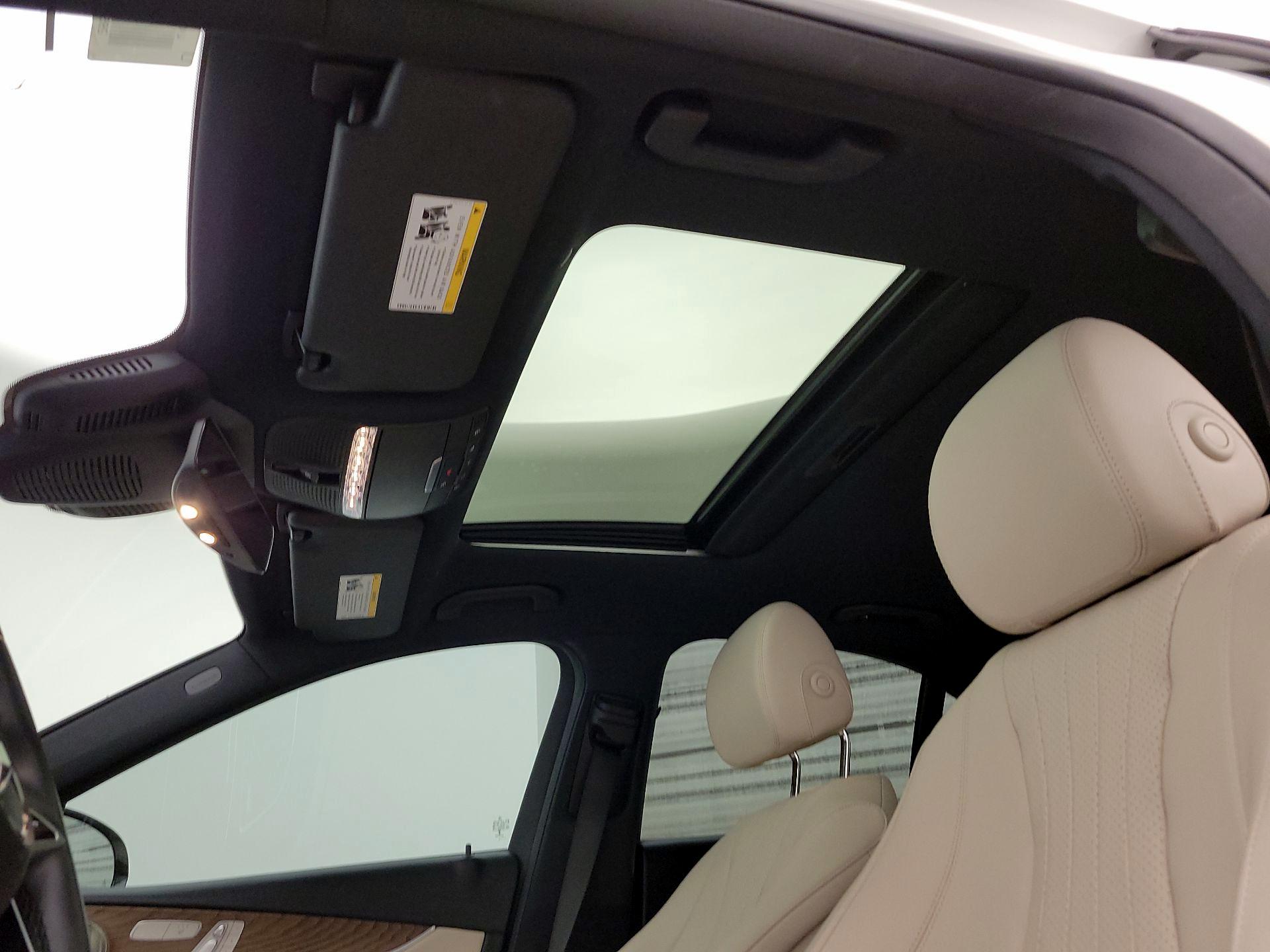 Thumbnail: 2022 Mercedes-Benz E-Class - 20