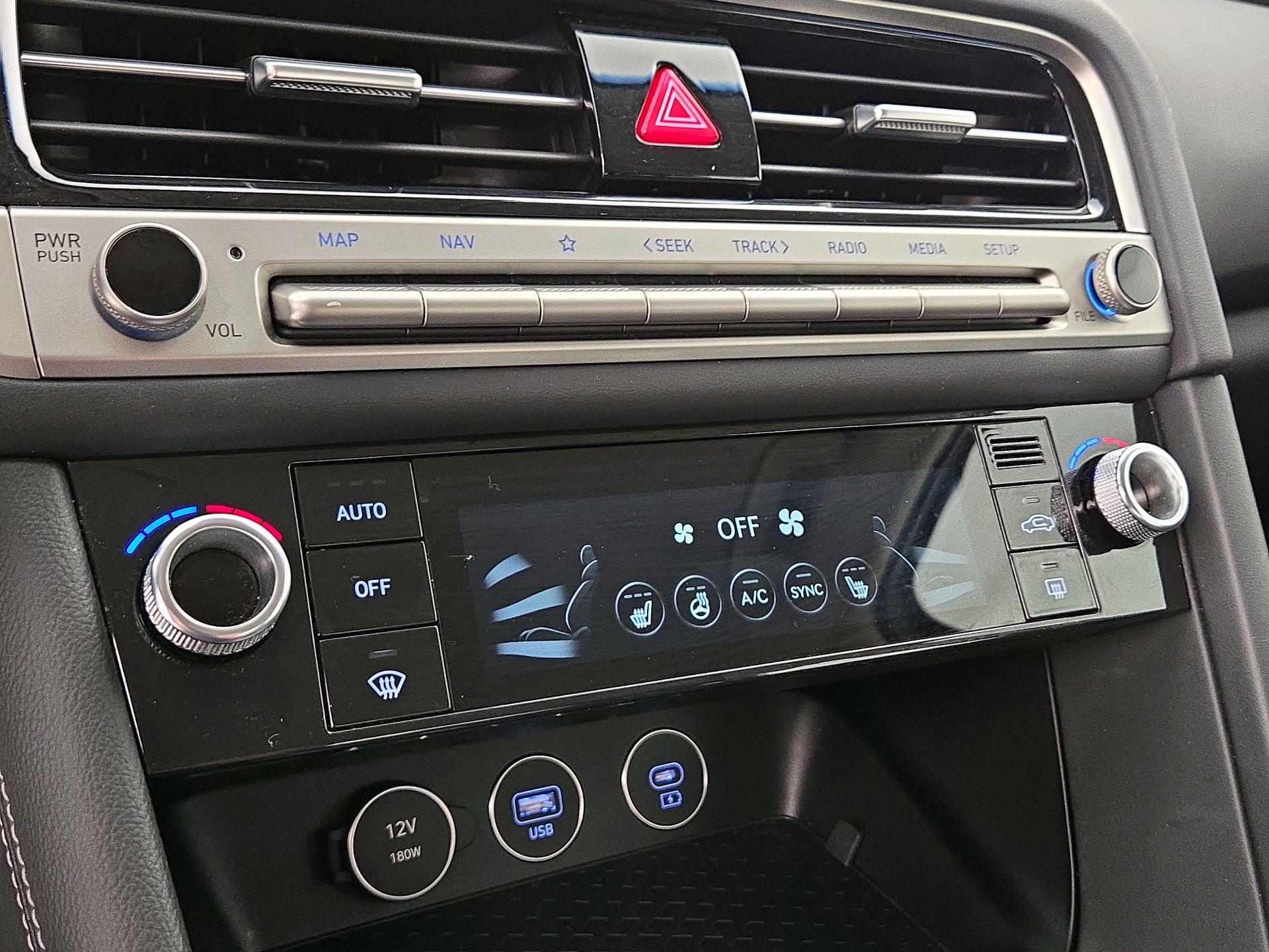 Thumbnail: 2025 Genesis G70 - 17