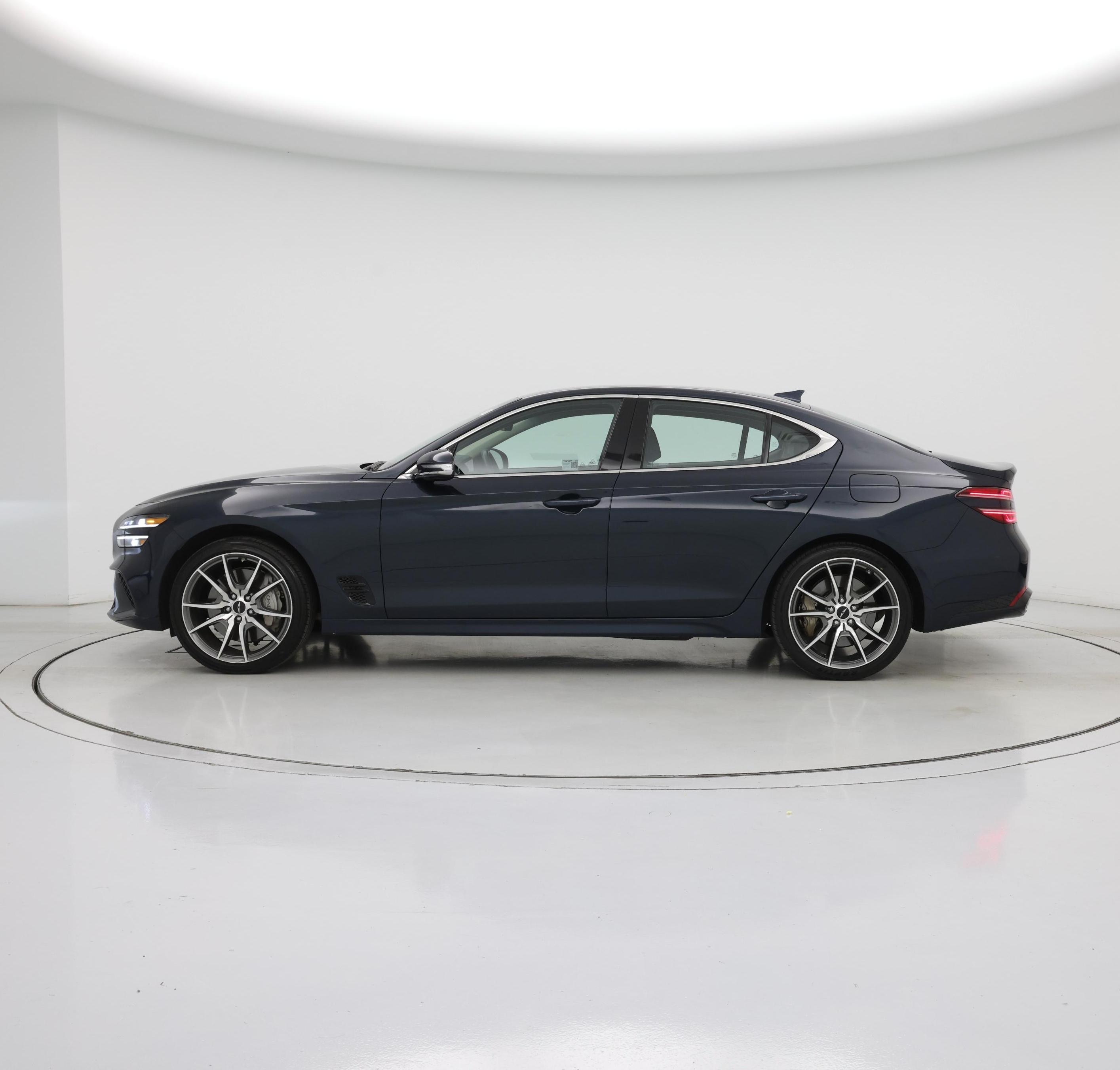 Thumbnail: 2025 Genesis G70 - 3