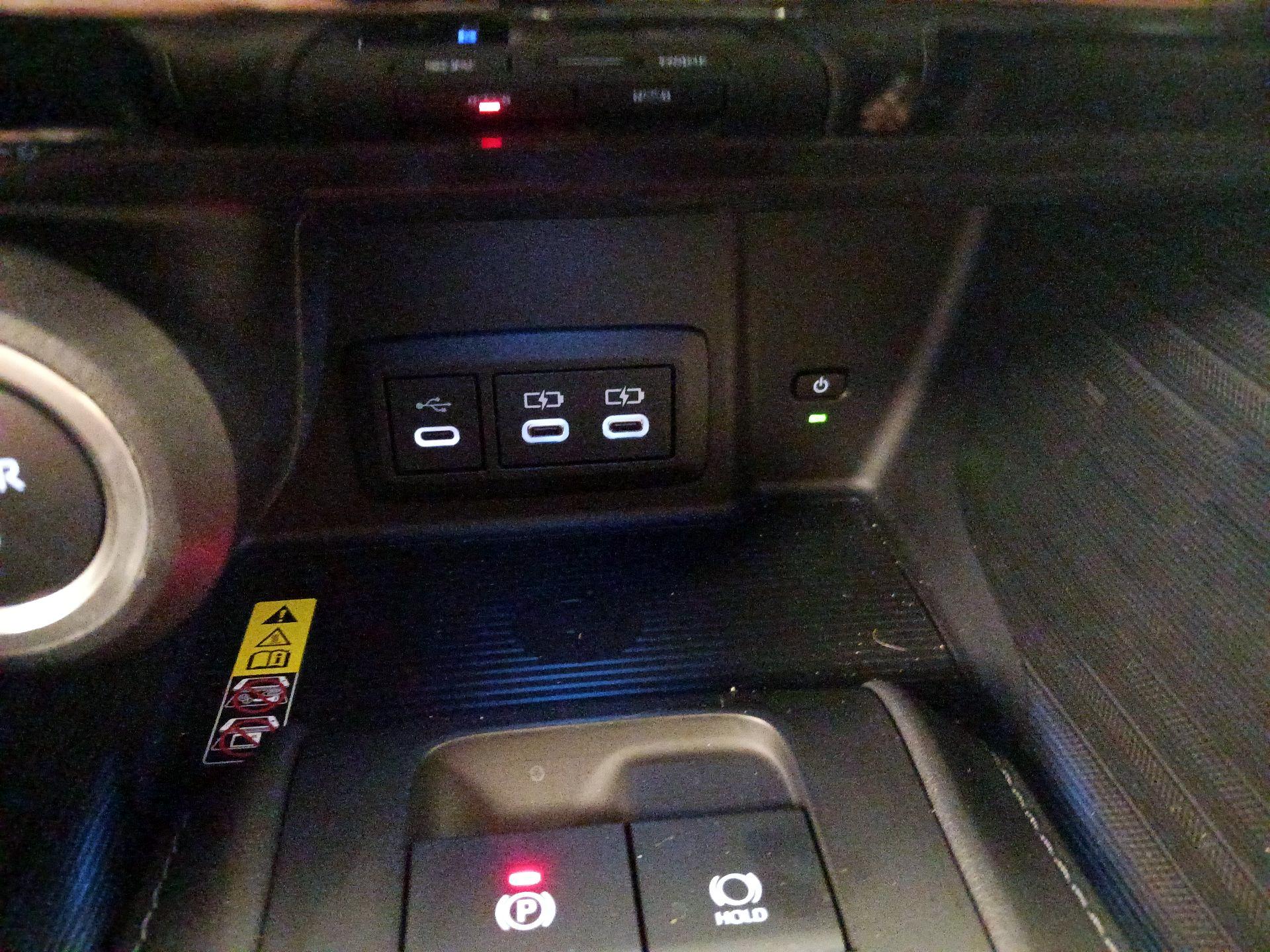 Thumbnail: 2024 Toyota Venza - 18