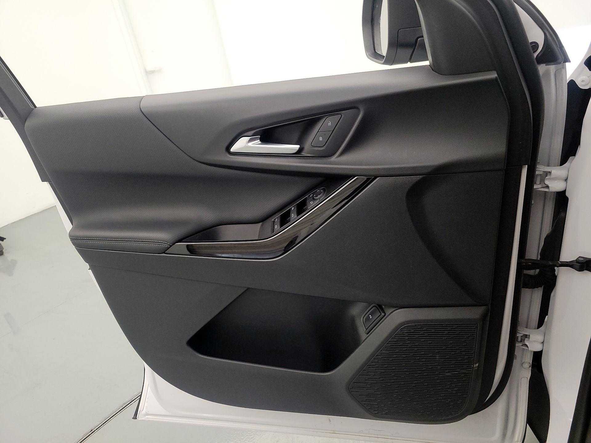 Thumbnail: 2025 Chevrolet Equinox - 12