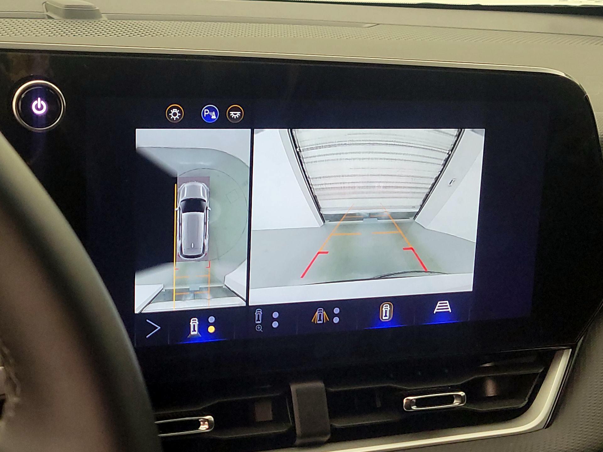 Thumbnail: 2025 Chevrolet Equinox - 14