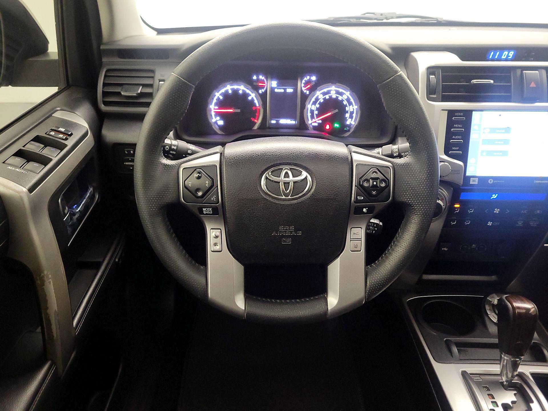 Thumbnail: 2020 Toyota 4Runner - 10