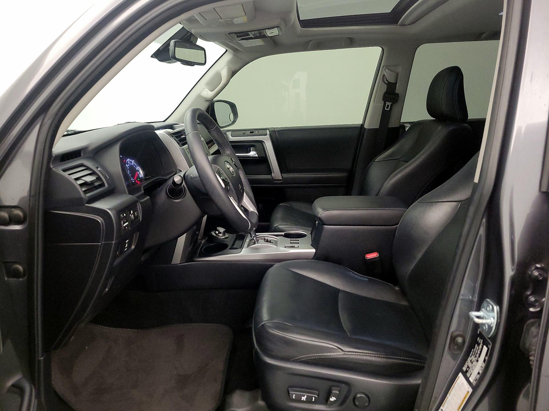 Thumbnail: 2020 Toyota 4Runner - 11