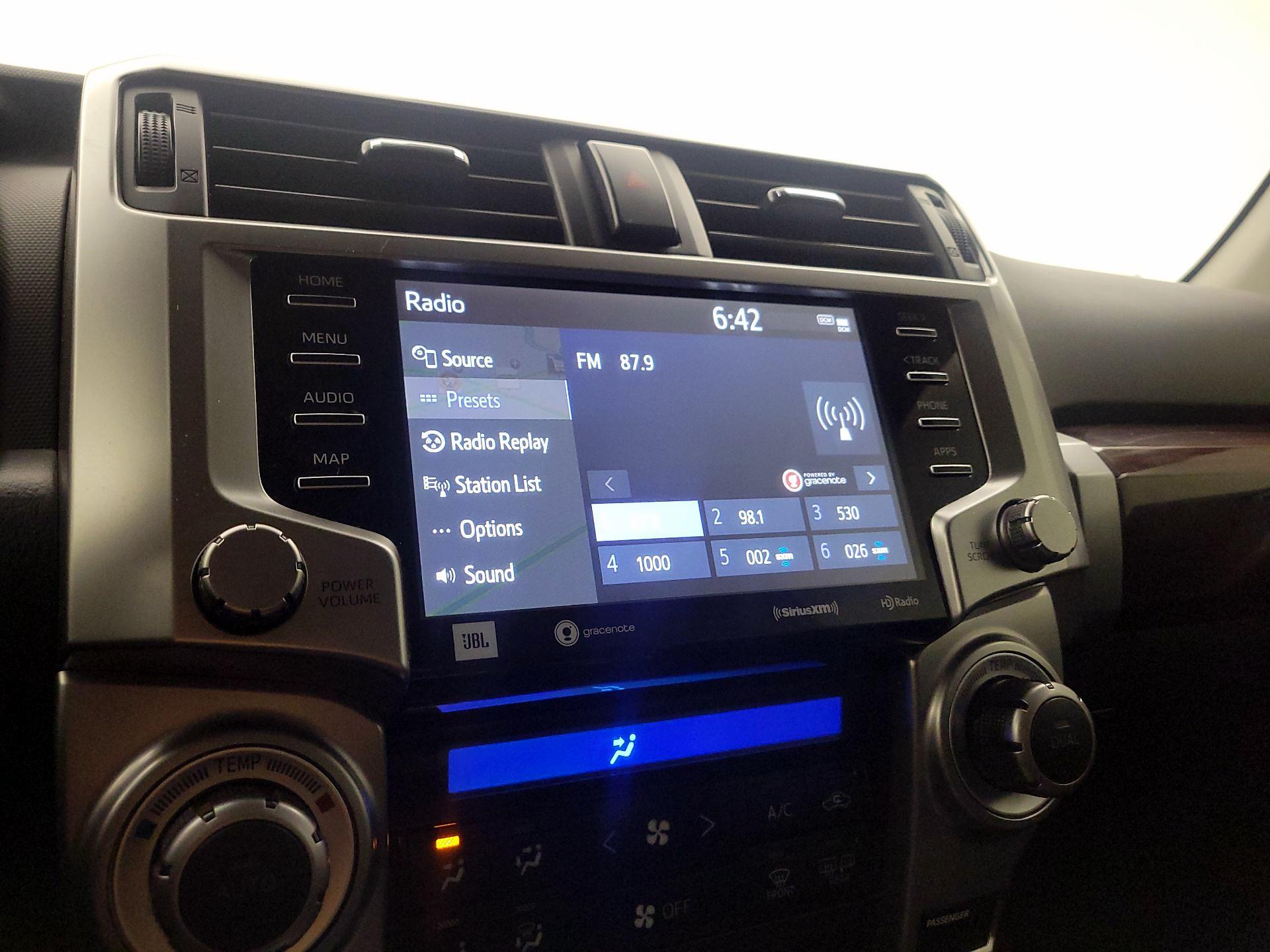 Thumbnail: 2020 Toyota 4Runner - 16