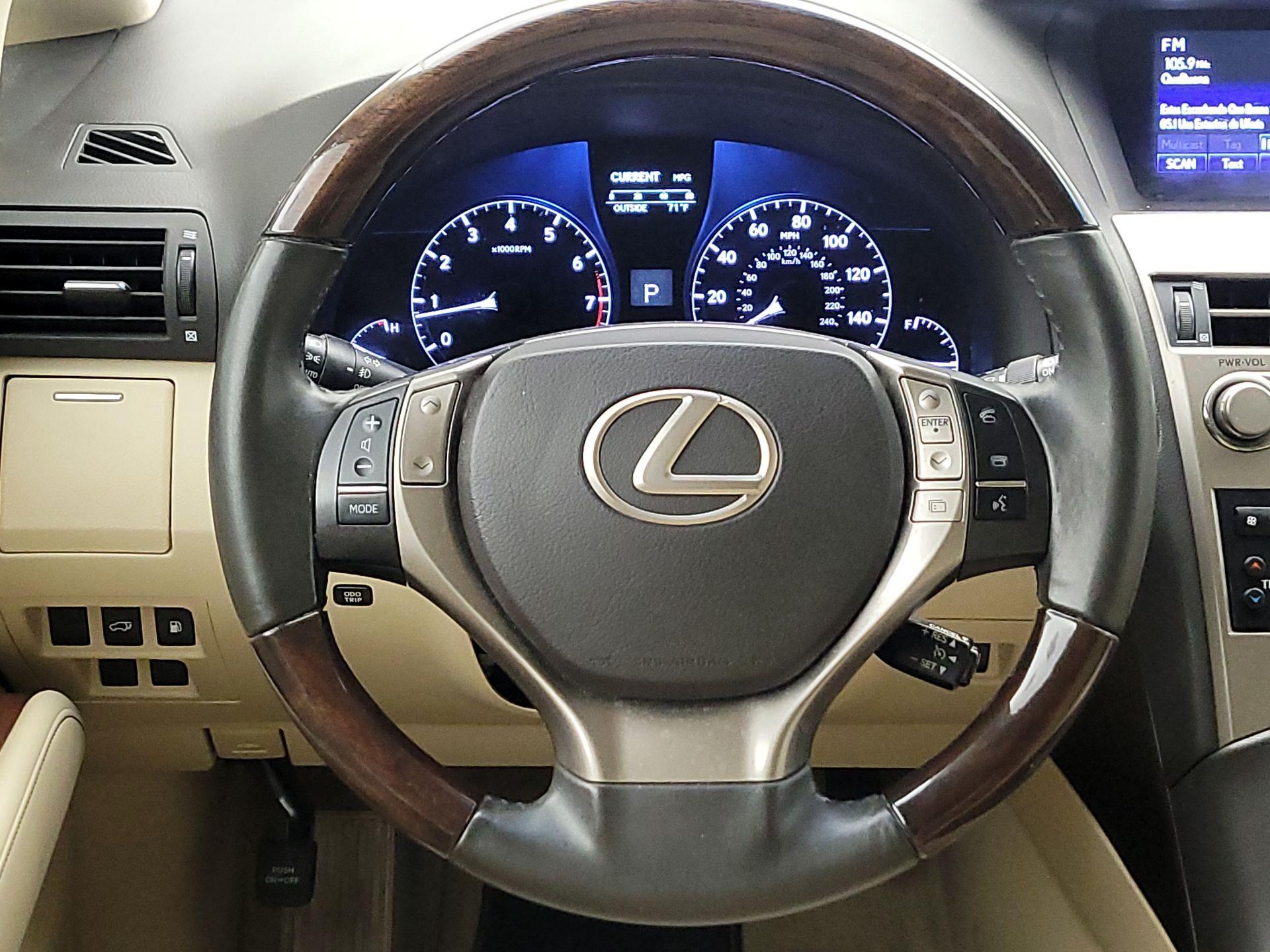 Thumbnail: 2015 Lexus RX - 10