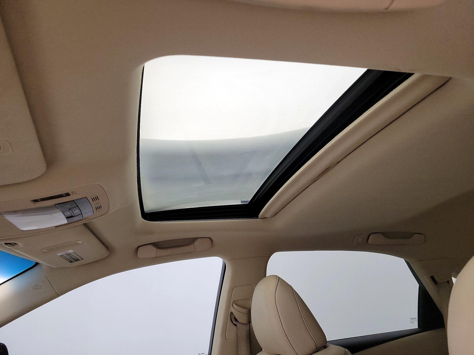 Thumbnail: 2015 Lexus RX - 19