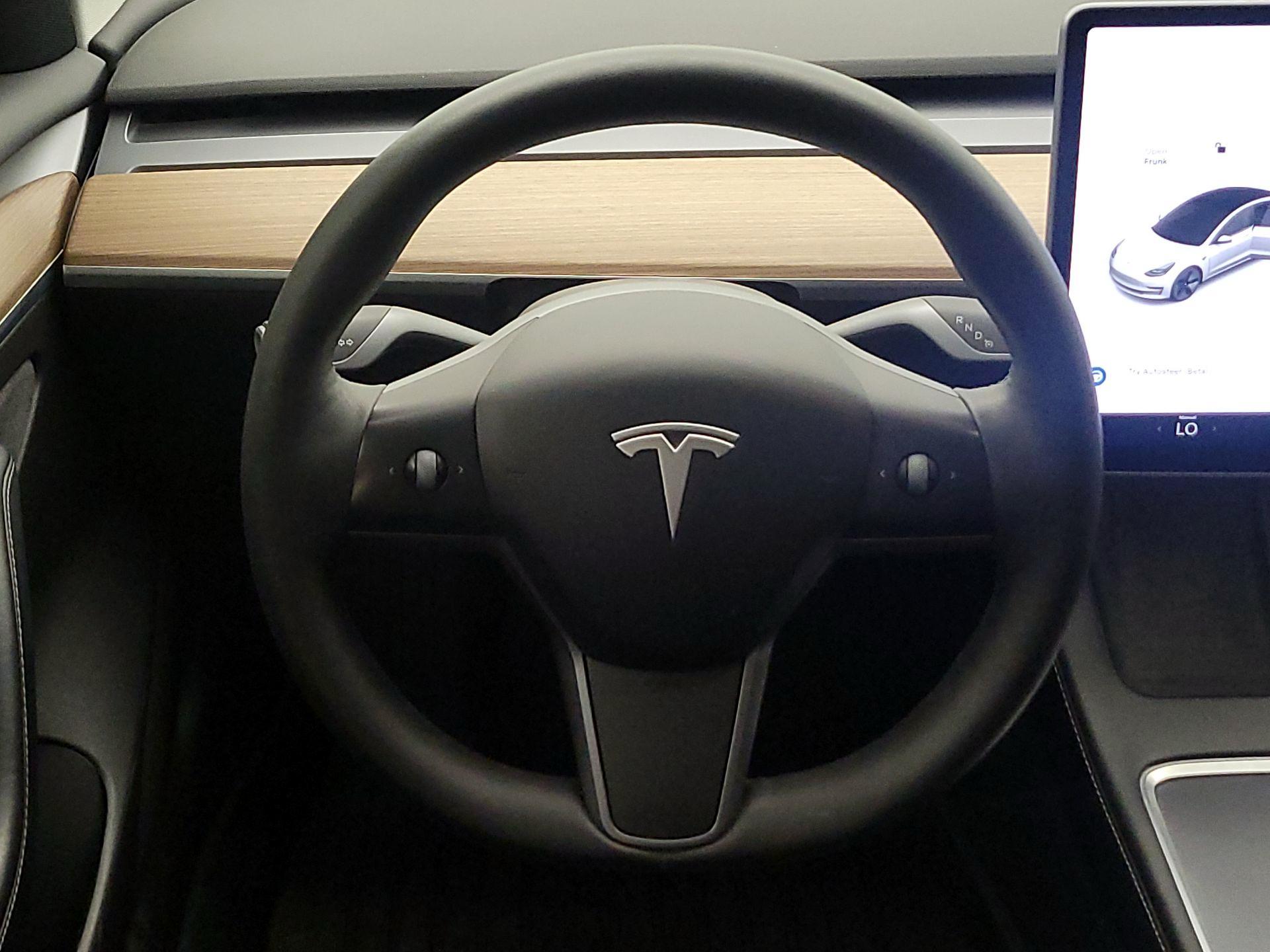 Thumbnail: 2022 Tesla Model 3 - 10