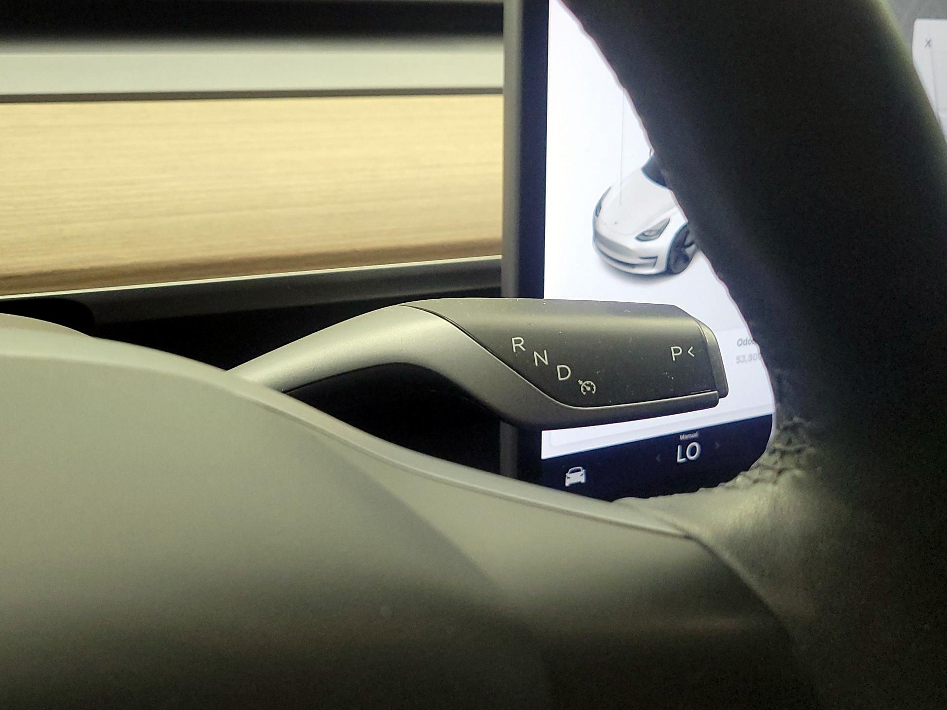 Thumbnail: 2022 Tesla Model 3 - 16