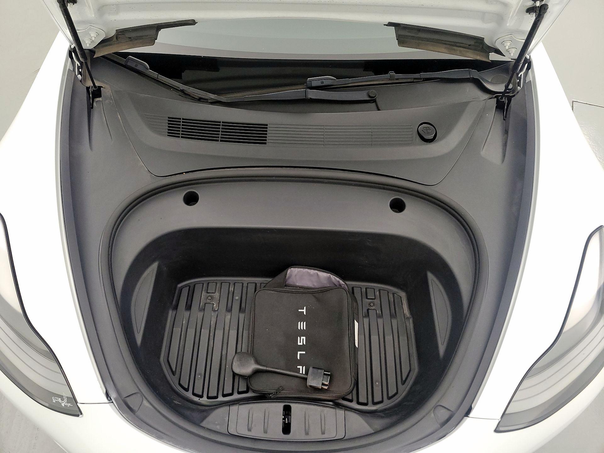 Thumbnail: 2022 Tesla Model 3 - 20