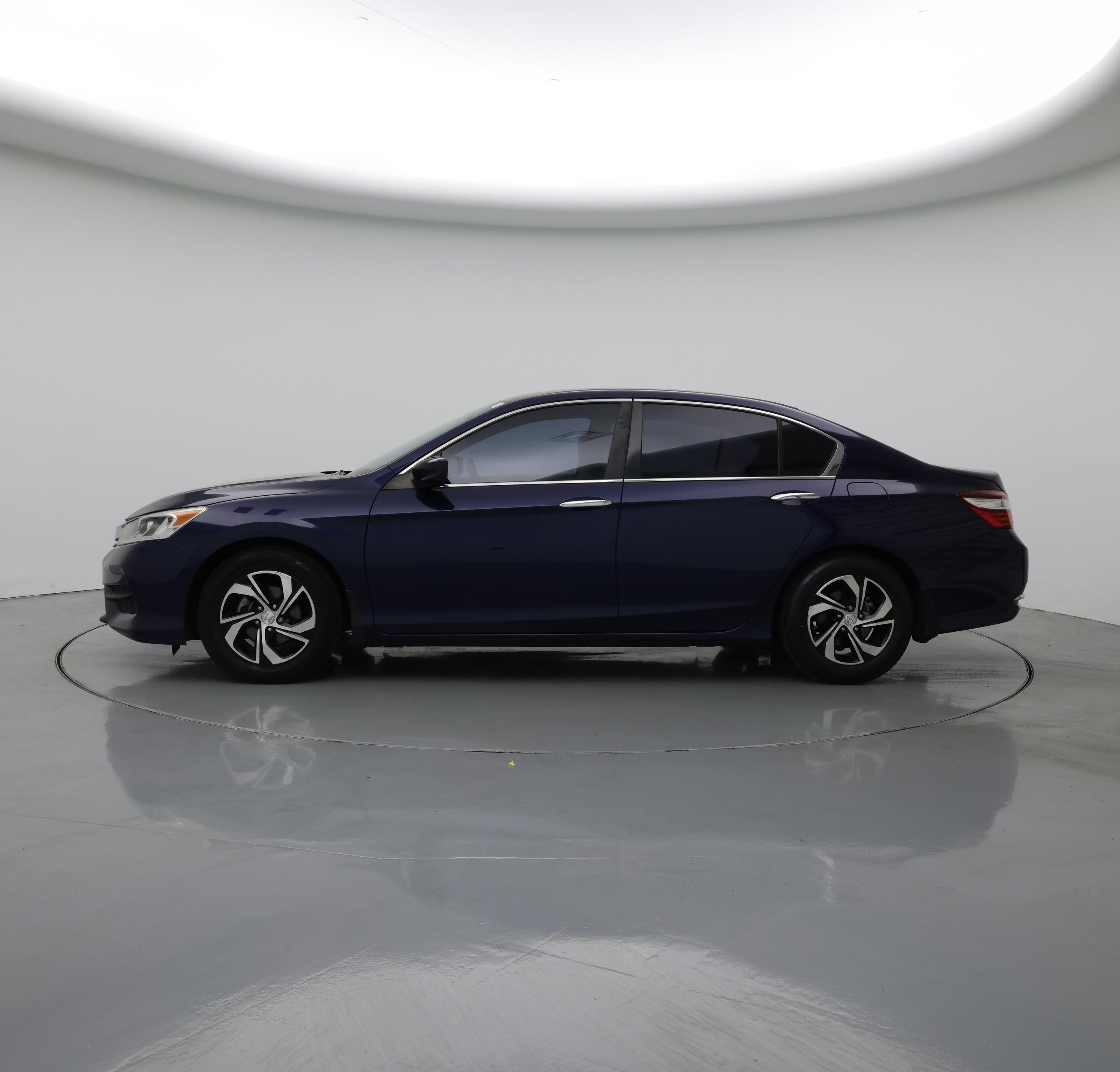 Thumbnail: 2017 Honda Accord - 3