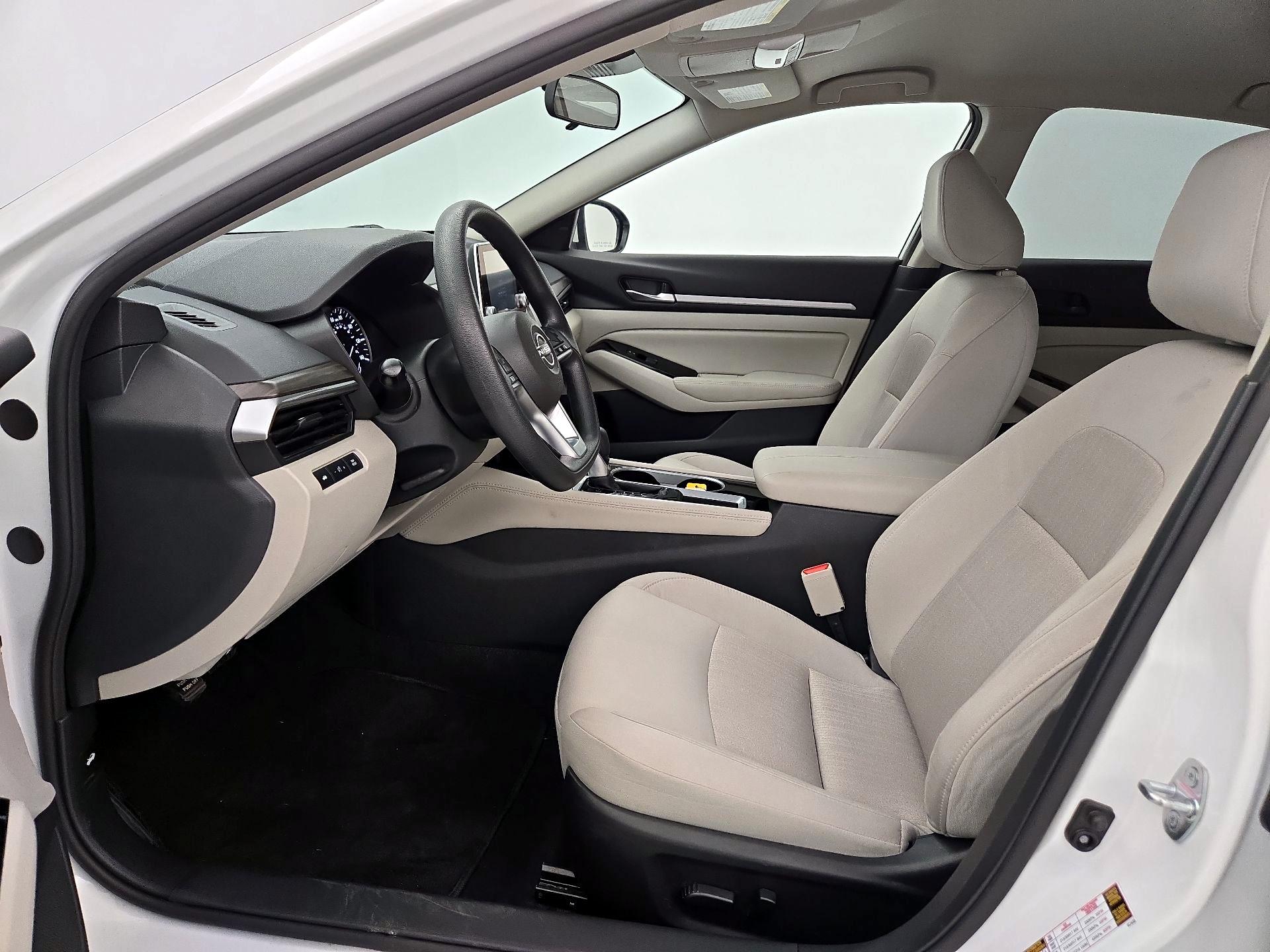 Thumbnail: 2023 Nissan Altima - 11