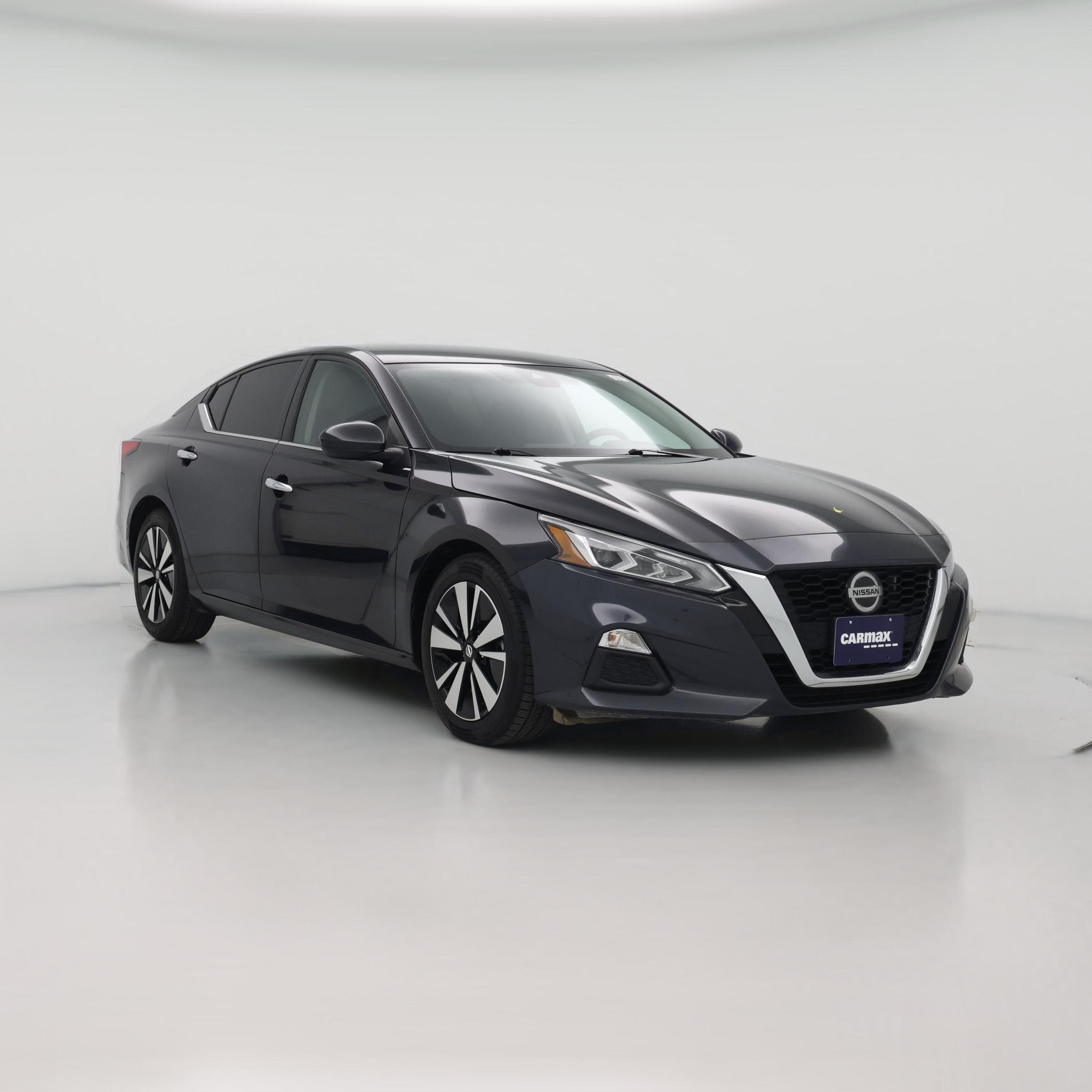 Thumbnail: 2022 Nissan Altima - 1