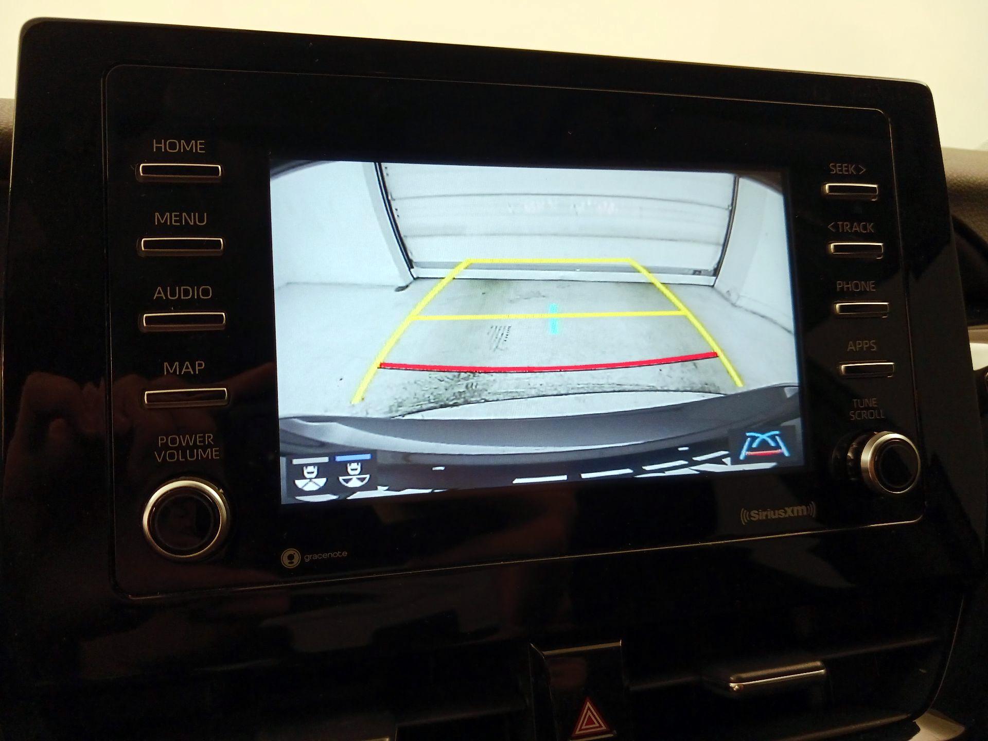 Thumbnail: 2022 Toyota Camry - 15